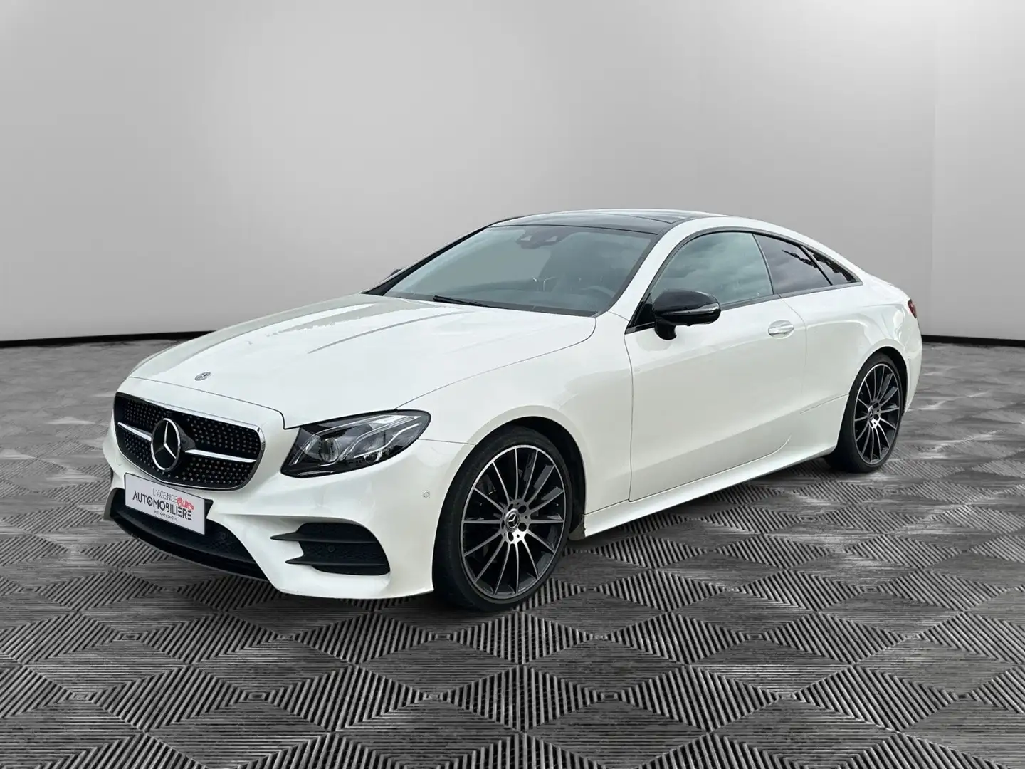 Mercedes-Benz E 220 E 220 d Coupe 9G-TRONIC AMG Line Blanc - 2