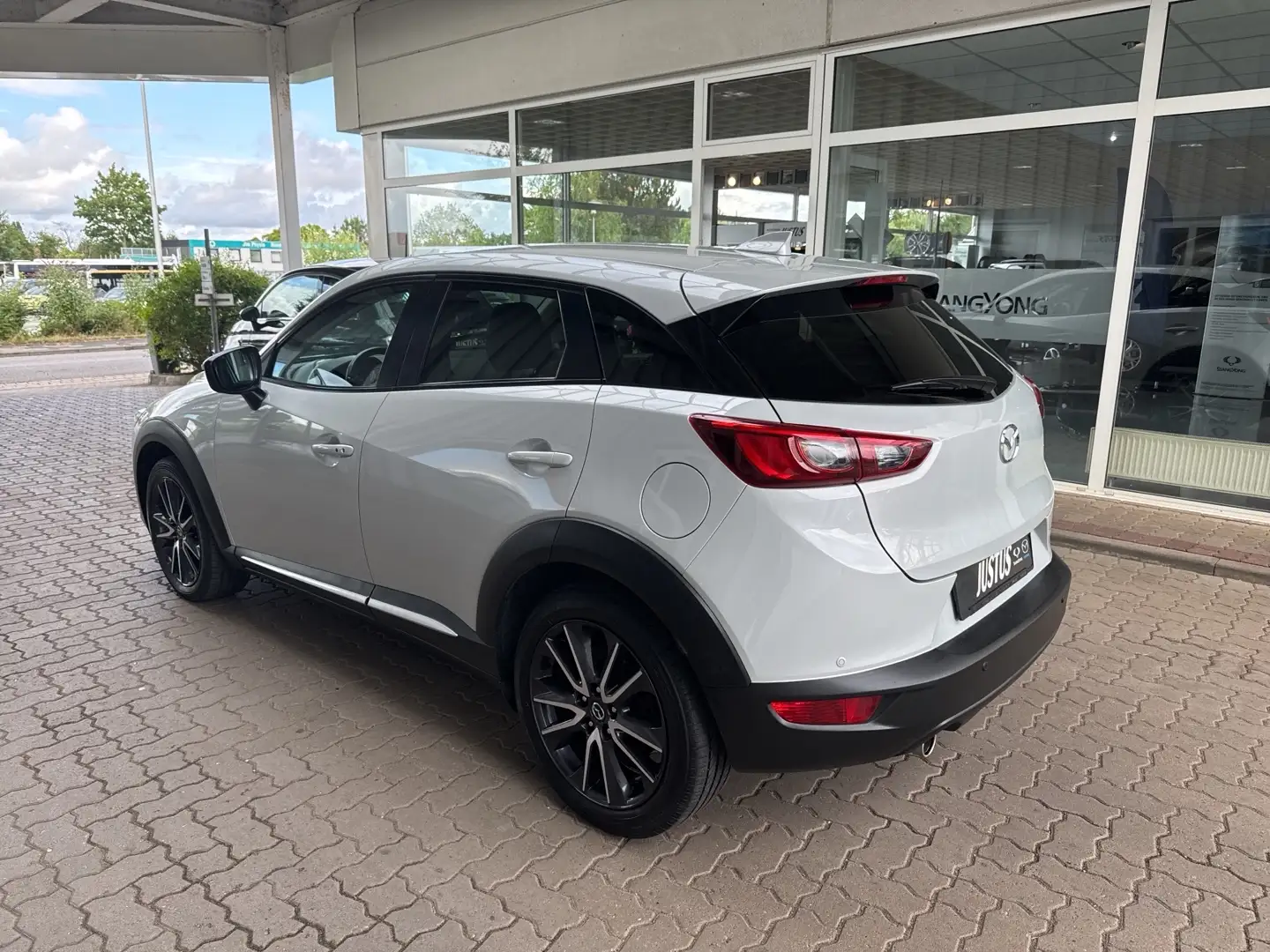 Mazda CX-3 SKYACTIV-G 120 FWD Sports, Navi Weiß - 2
