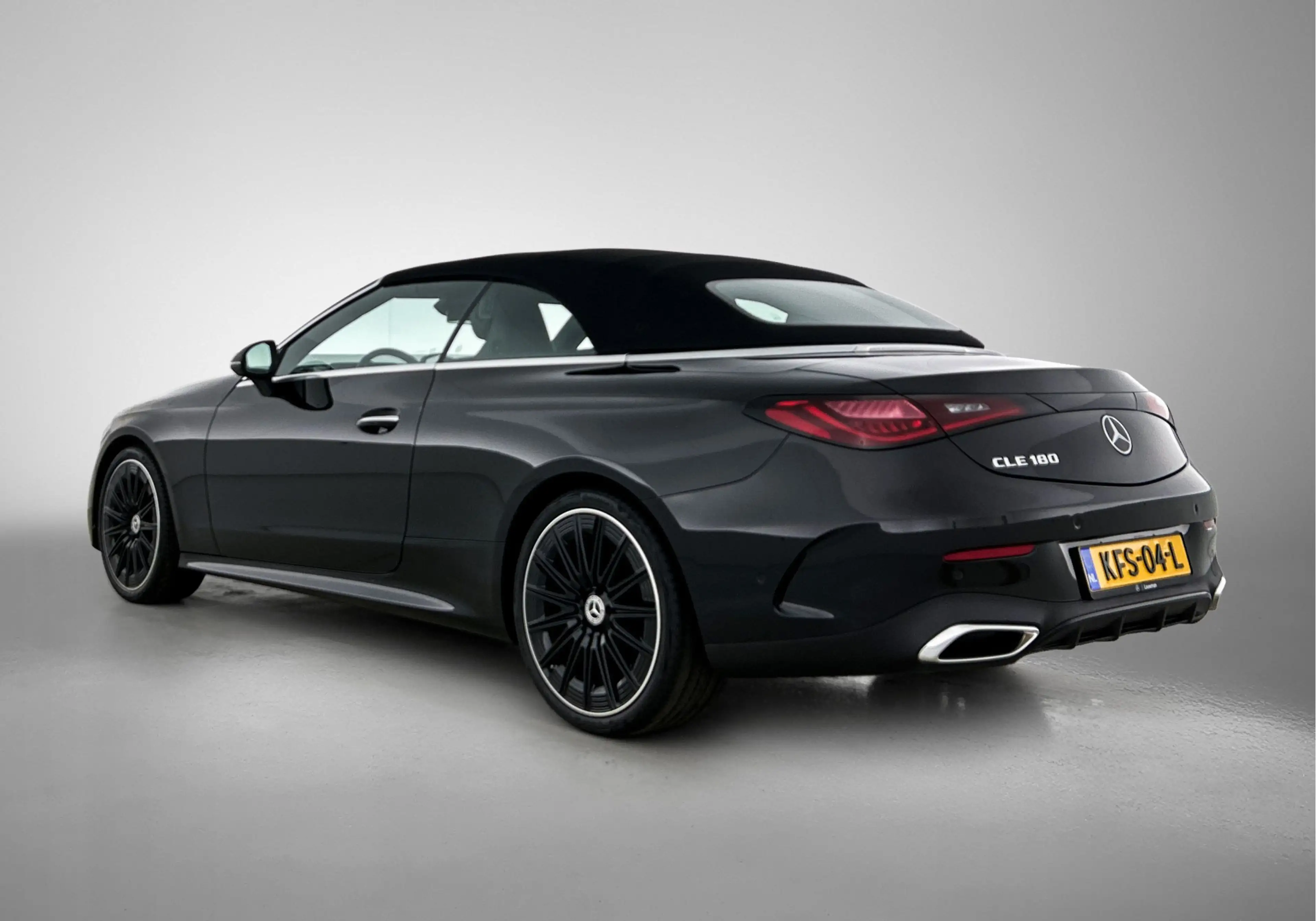Mercedes-Benz CLE 180 Cabriolet AMG Line AMG Line | Night Pakket | 20 In — photo 13