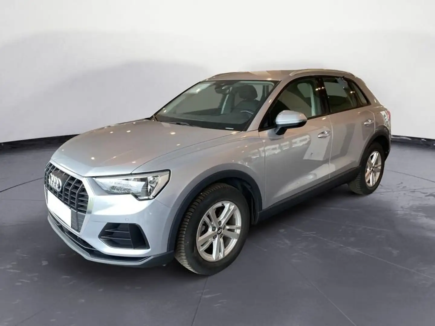 Audi Q3 TDI 2.0 4L110 A7 Zilver - 1