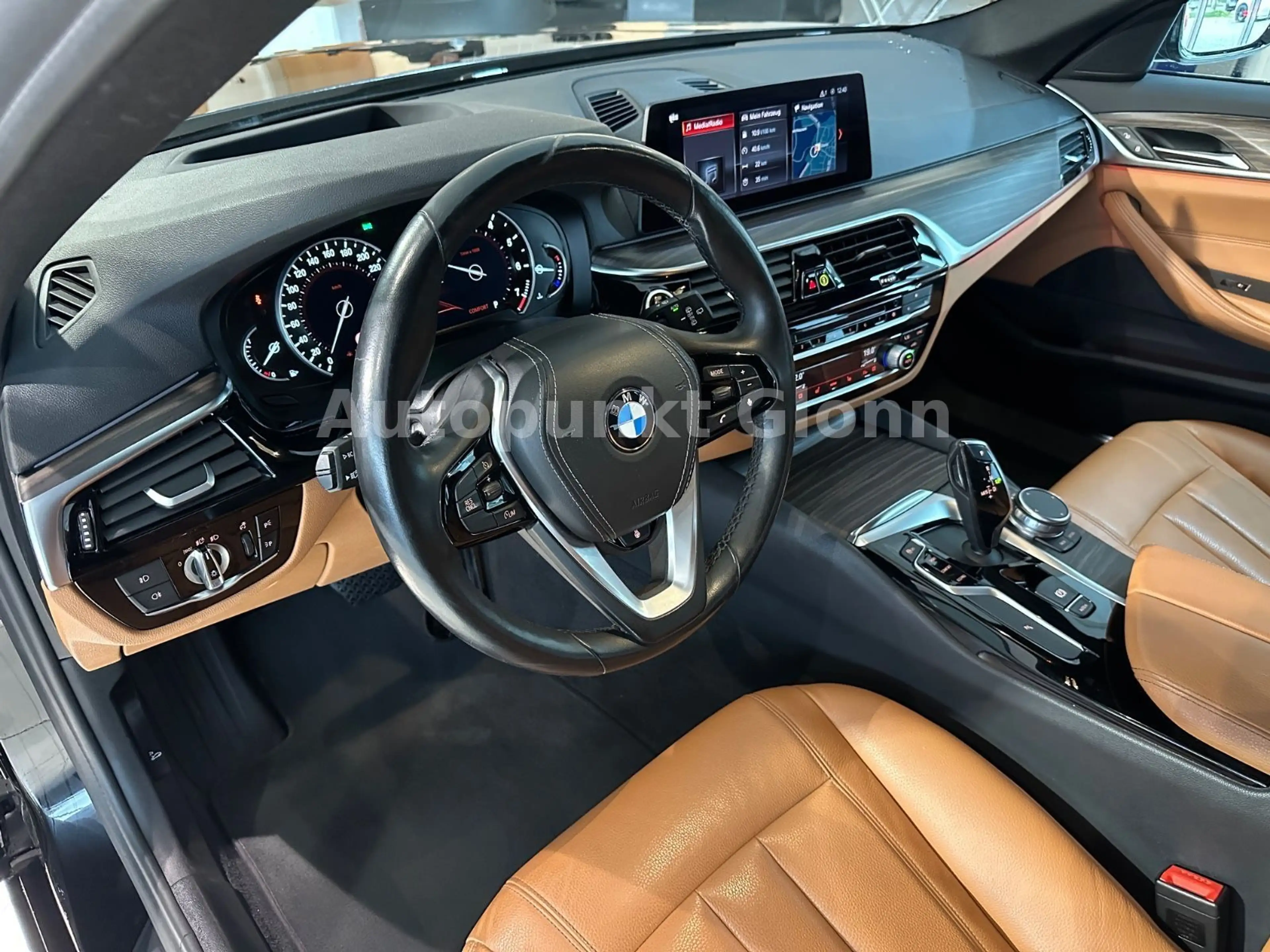 BMW 540 i xDrive Touring|Pano|LED|HUD| — photo 10