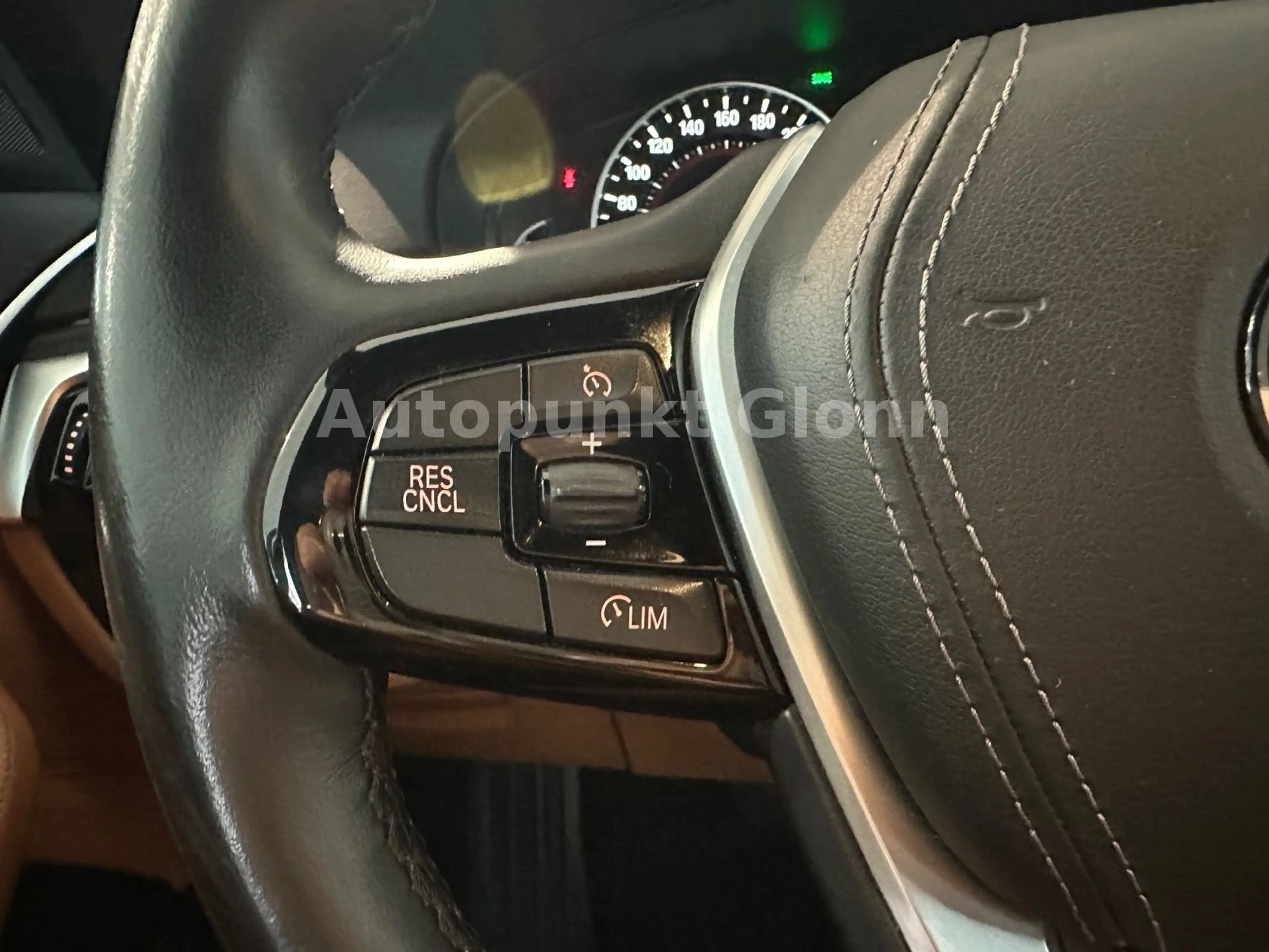 BMW 540 i xDrive Touring|Pano|LED|HUD| — photo 15