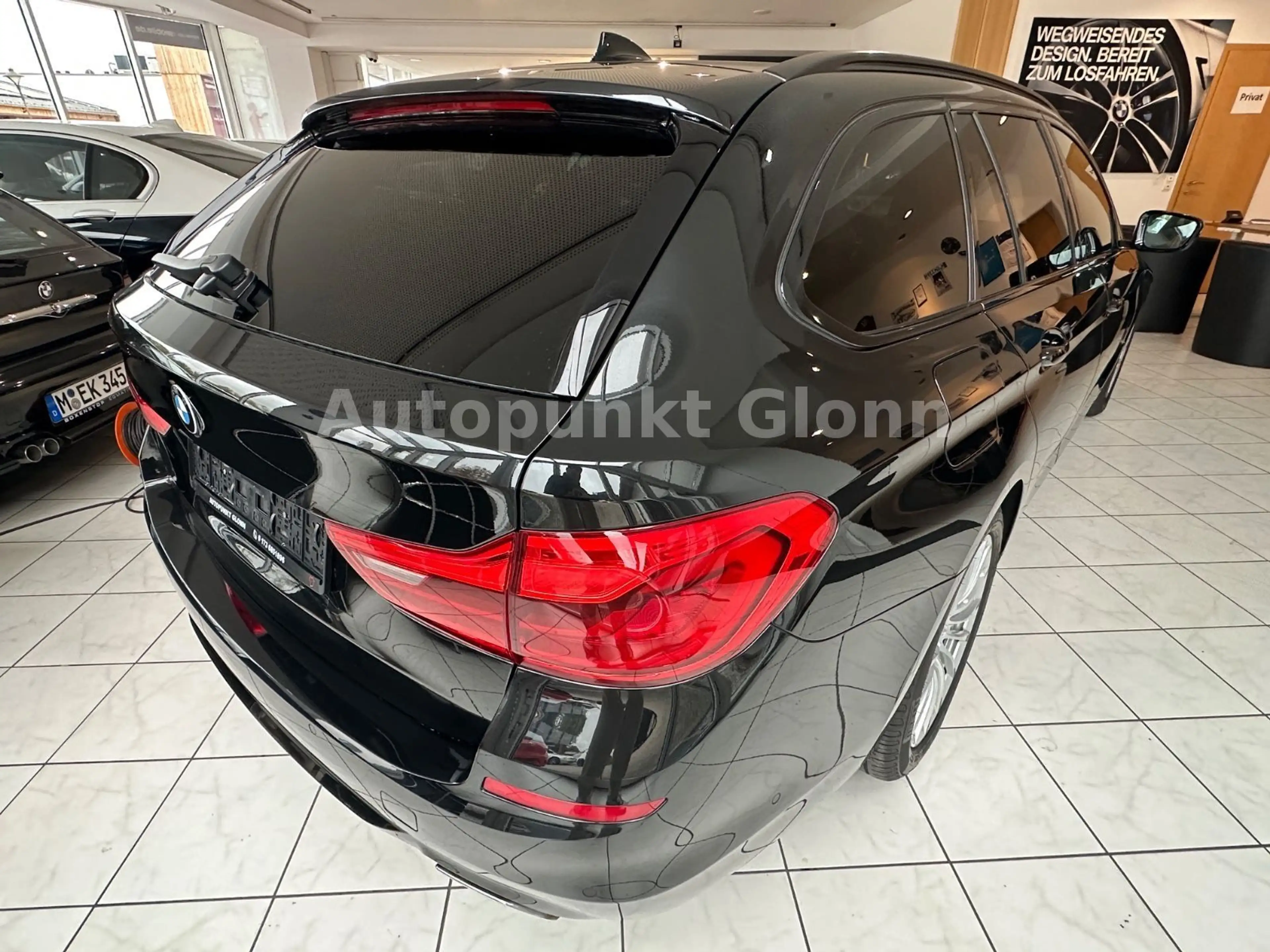 BMW 540 i xDrive Touring|Pano|LED|HUD| — photo 7