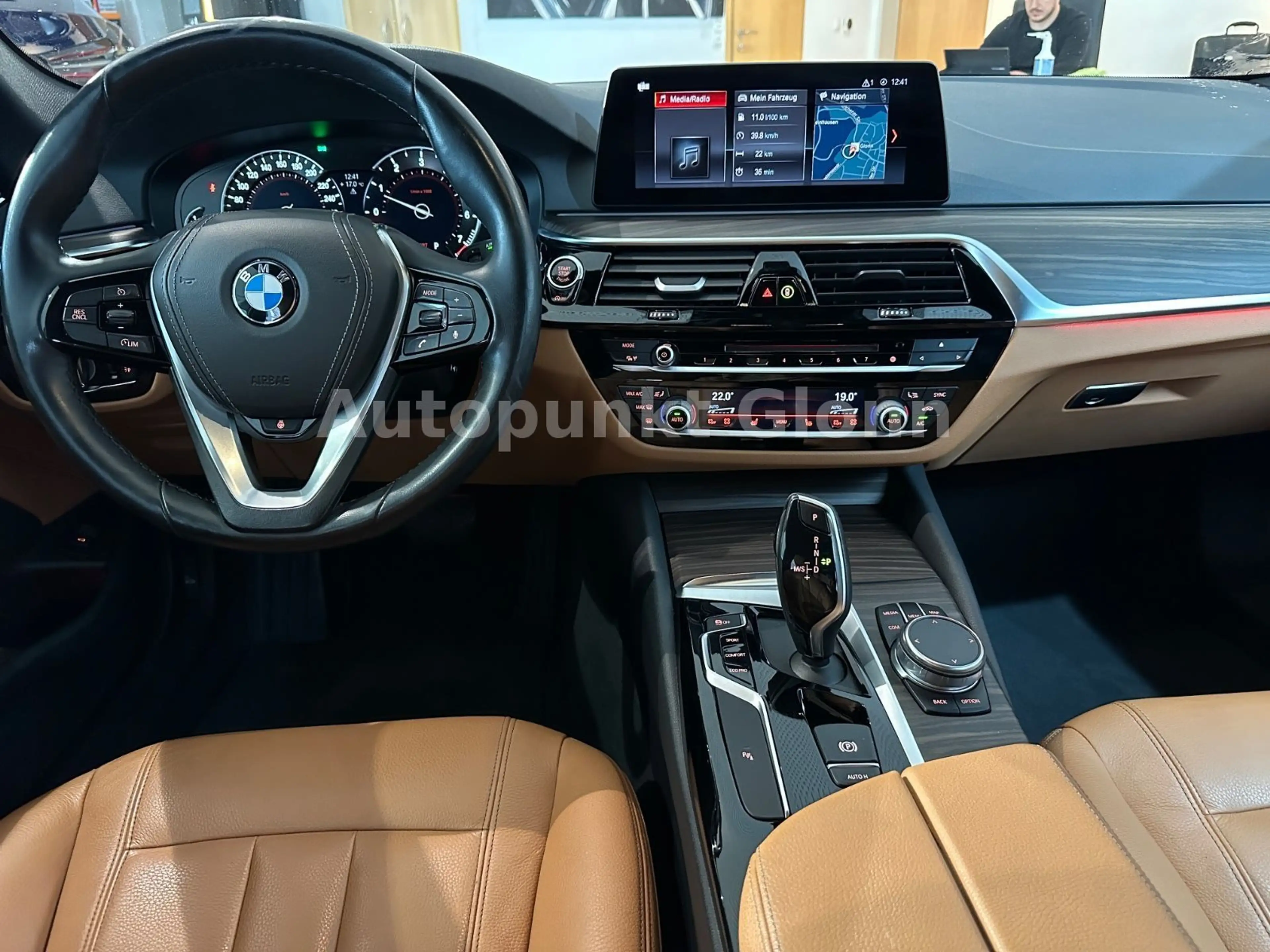 BMW 540 i xDrive Touring|Pano|LED|HUD| — photo 14