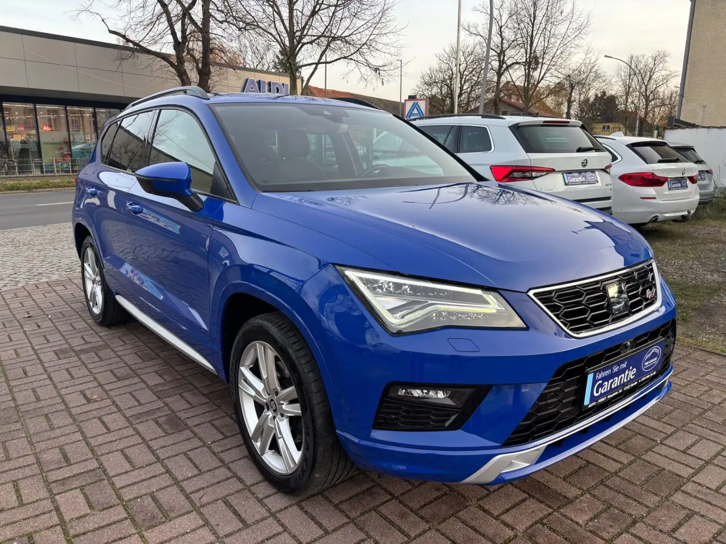 SEAT Ateca ATECA FR-AUT+STD.H+NAVI+360°K.+AHK Blau - 1
