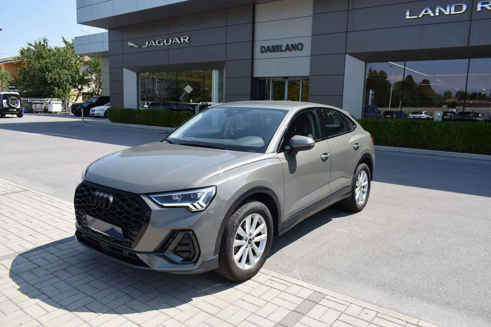Audi Q3 SPB 35 TFSI Business Plus Grigio - 1