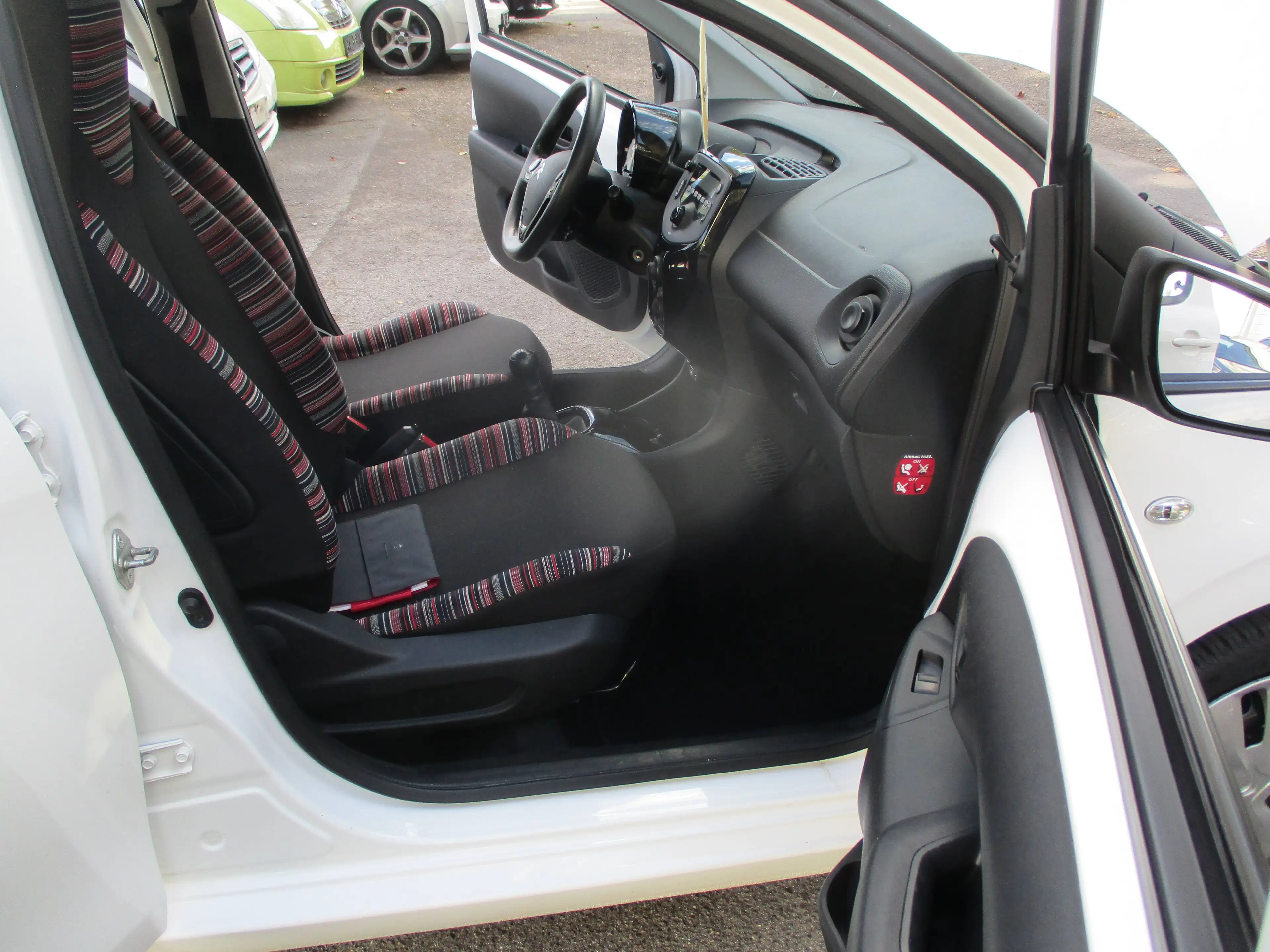 Citroen C1 Feel — photo 7
