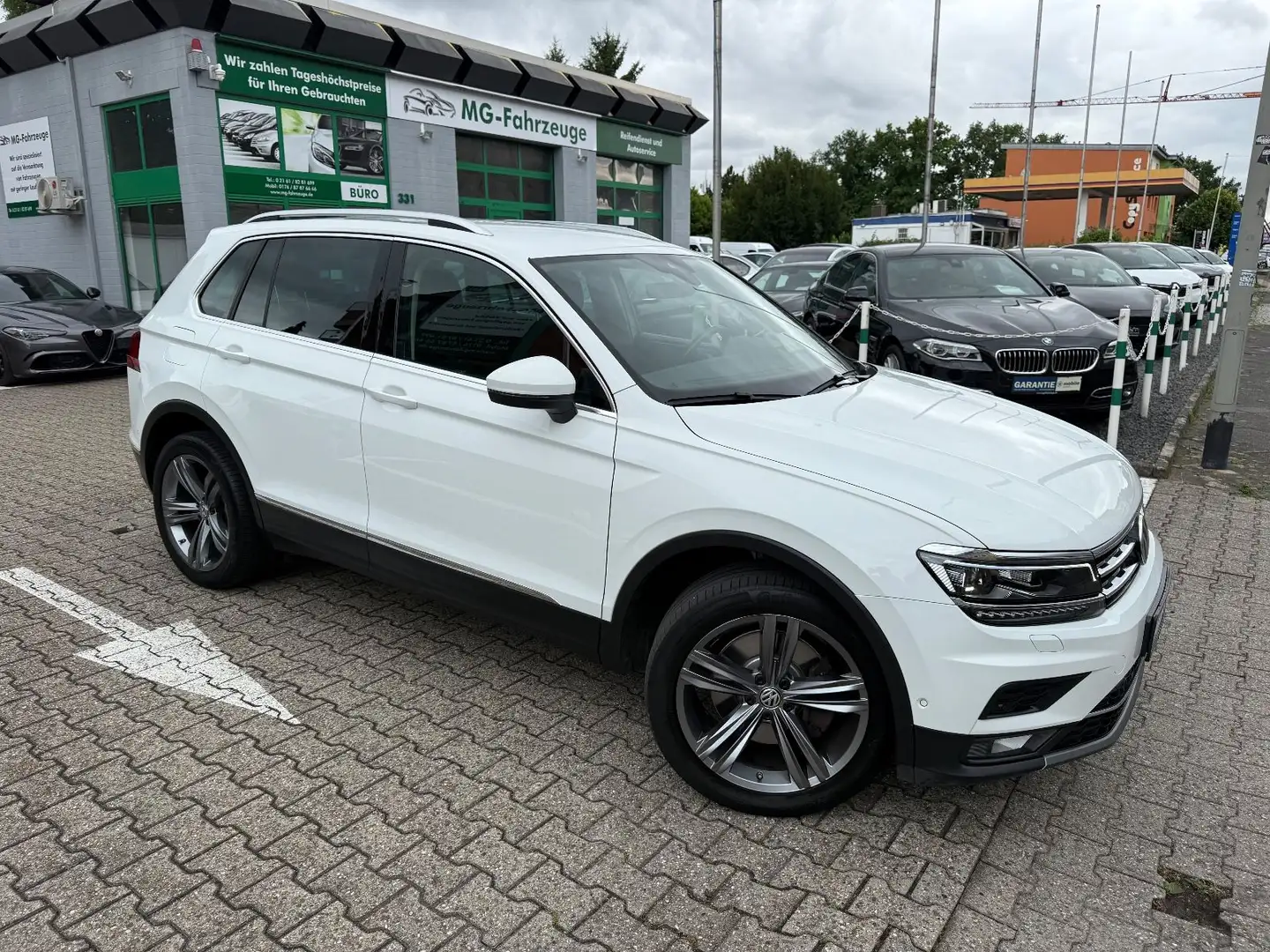 Volkswagen Tiguan Highline BMT/Start-Stopp 4Motion LED AHK Wit - 2