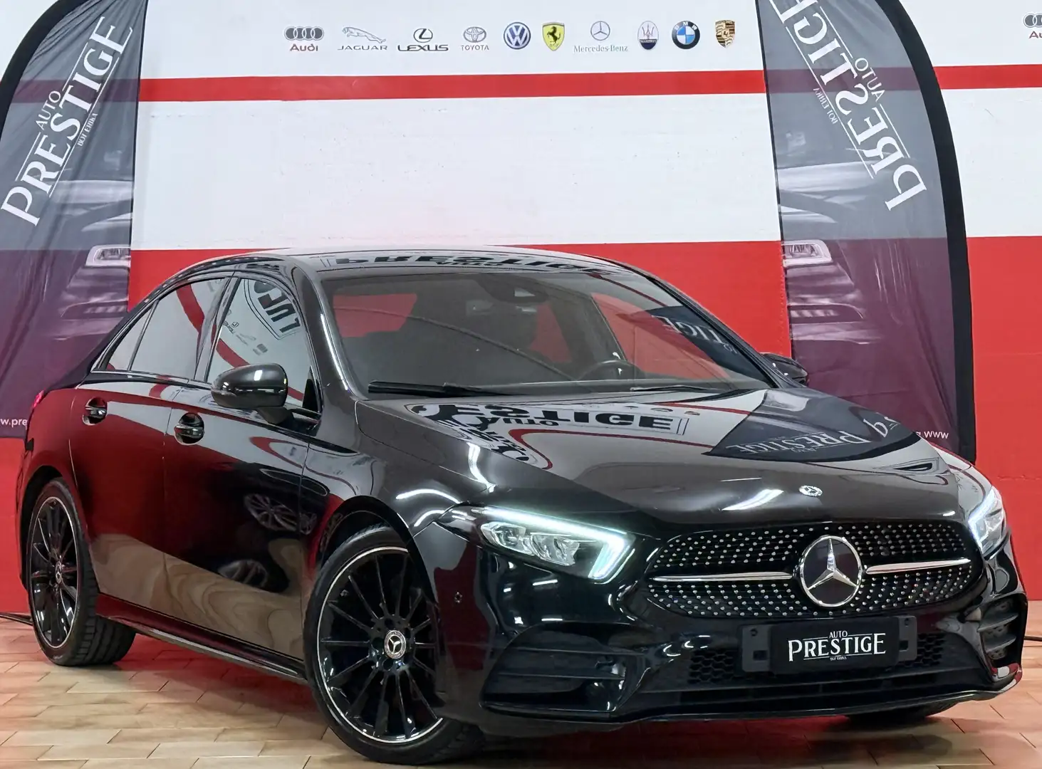 Mercedes-Benz A 200 d Premium-AMG Night edition auto Noir - 1