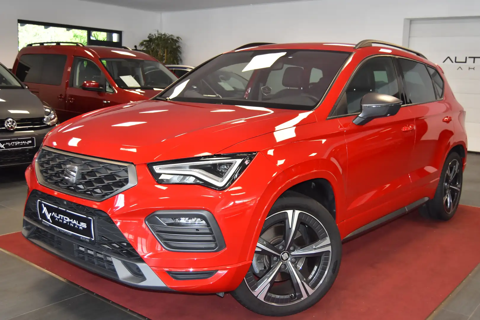 SEAT Ateca FR 4Drive~ACC~VIRTUAL~360°~BEATS~DCC~8XALU Rouge - 1