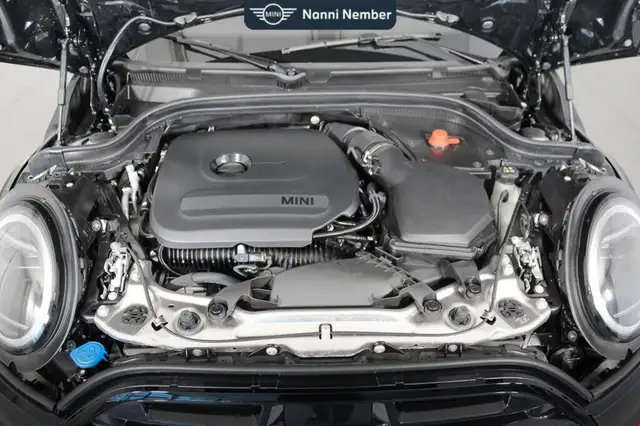 Mini Hatch view 27