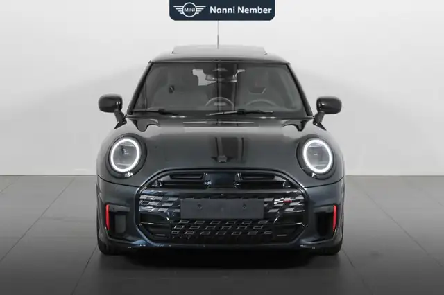 Mini Cooper view 2