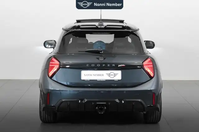 Mini Cooper view 3