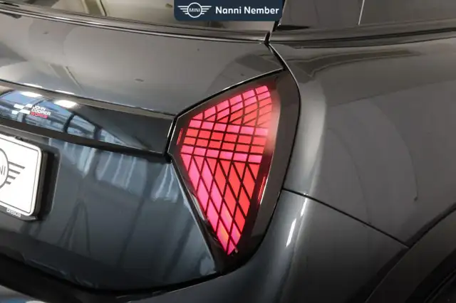 Mini Cooper view 6