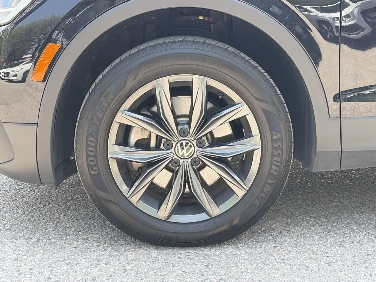 Volkswagen Tiguan снимка Volkswagen Tiguan