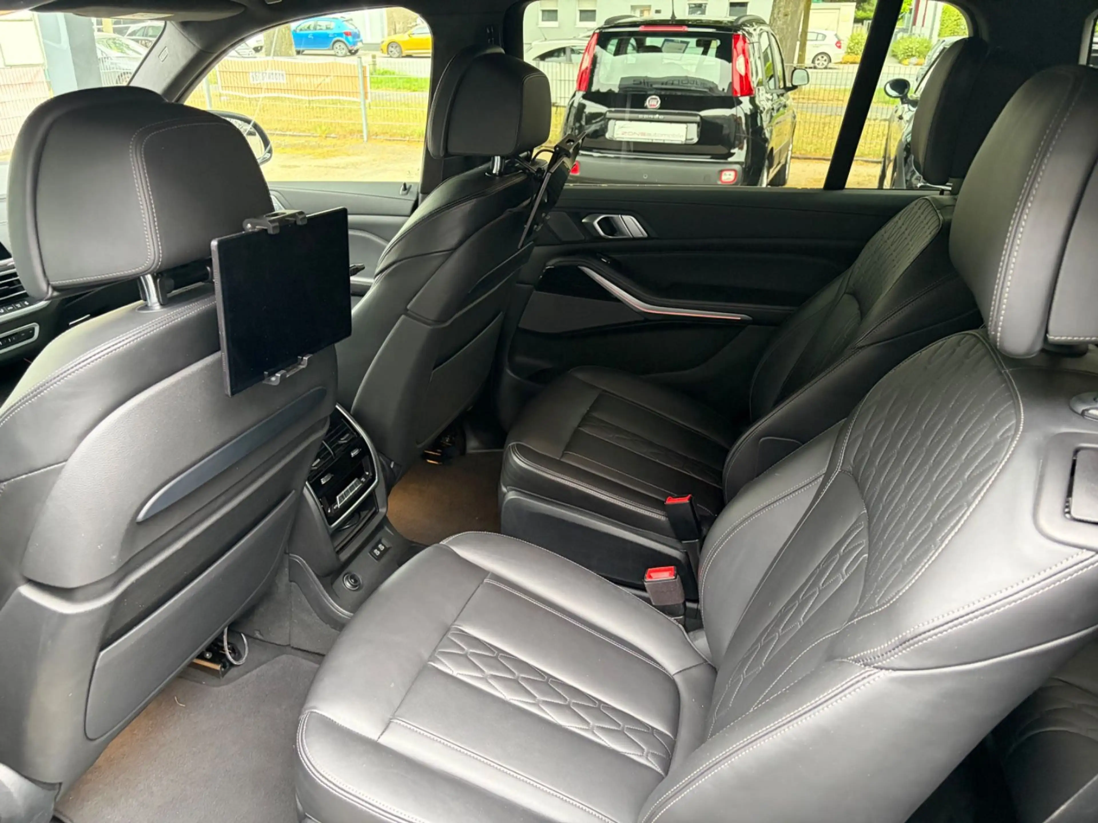 BMW X7 M50 d — photo 12
