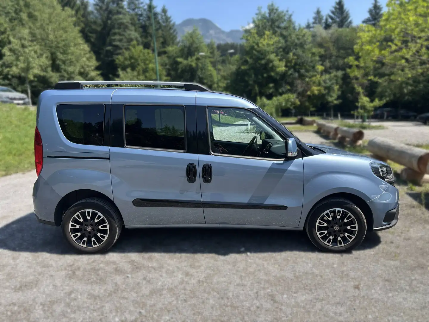 Fiat Doblo Doblo 1,4 T-Jet Natural Power 120 Lounge Lounge Blau - 2