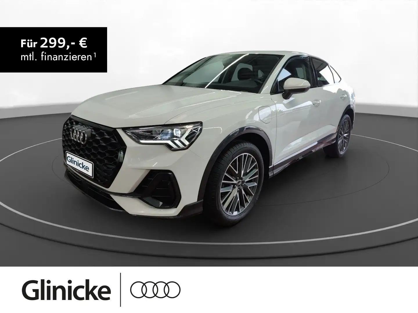 Audi Q3 45 1.4 TFSIe LED Optik Paket Schwar Weiß - 1