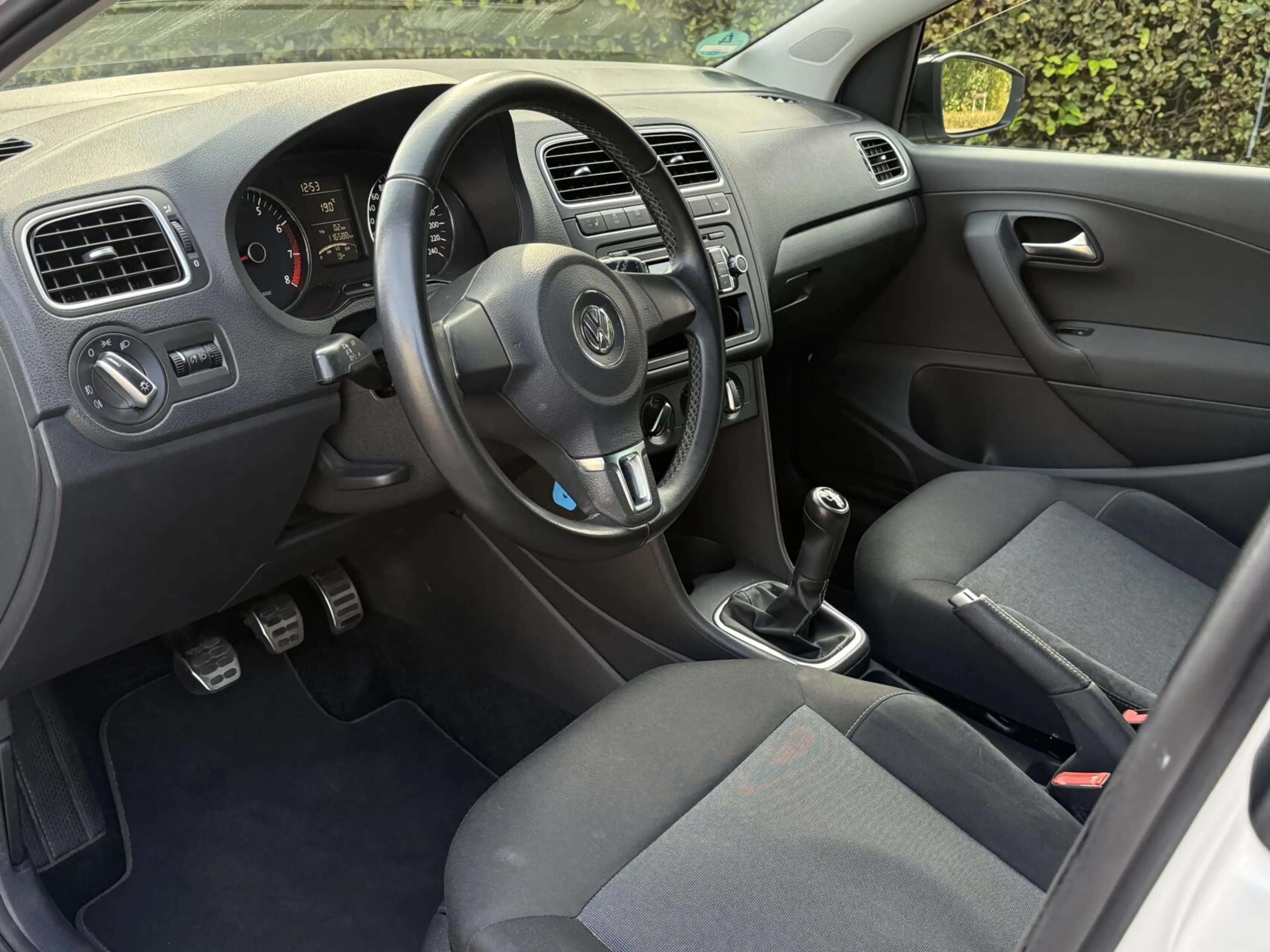 Volkswagen Polo 1.2 12V STYLE / PDC / STOELVERWARMING — photo 8