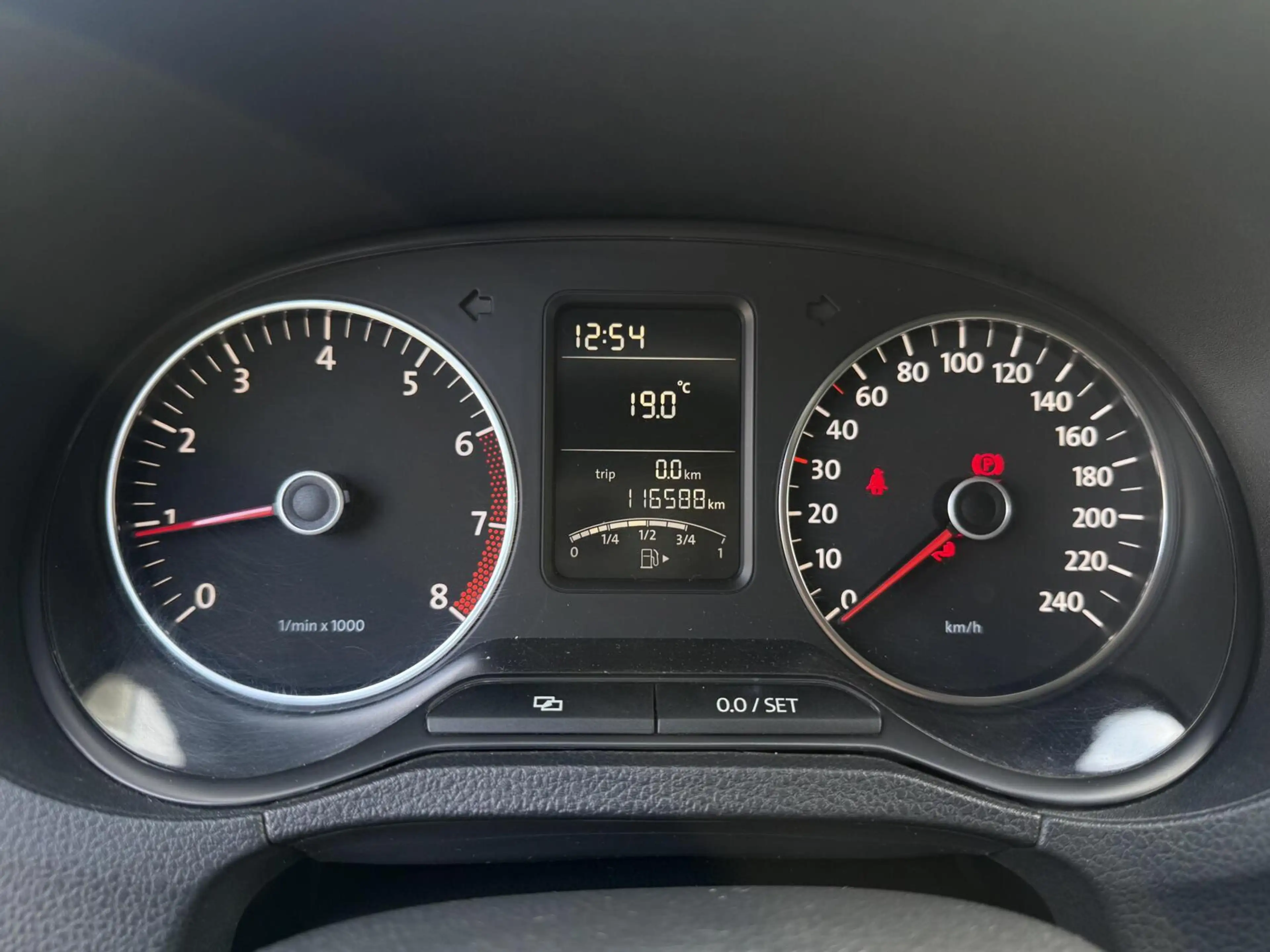Volkswagen Polo 1.2 12V STYLE / PDC / STOELVERWARMING — photo 11