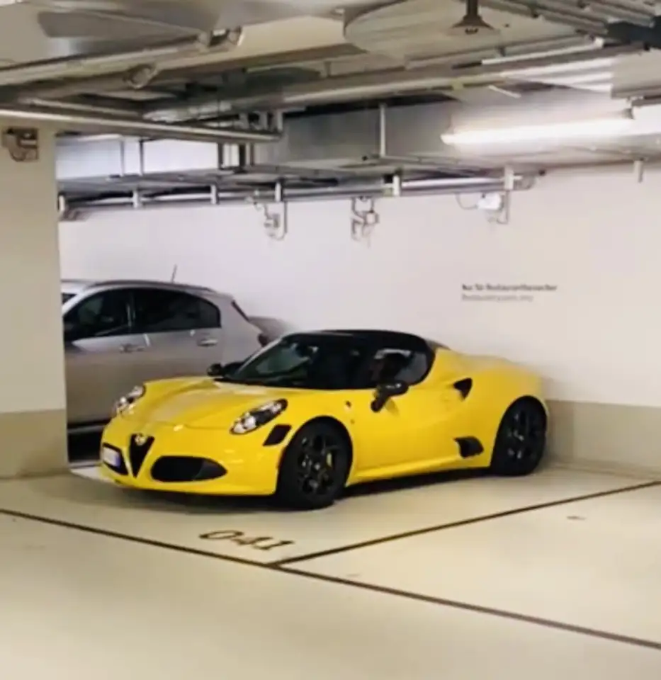 Alfa Romeo 4C 2021
