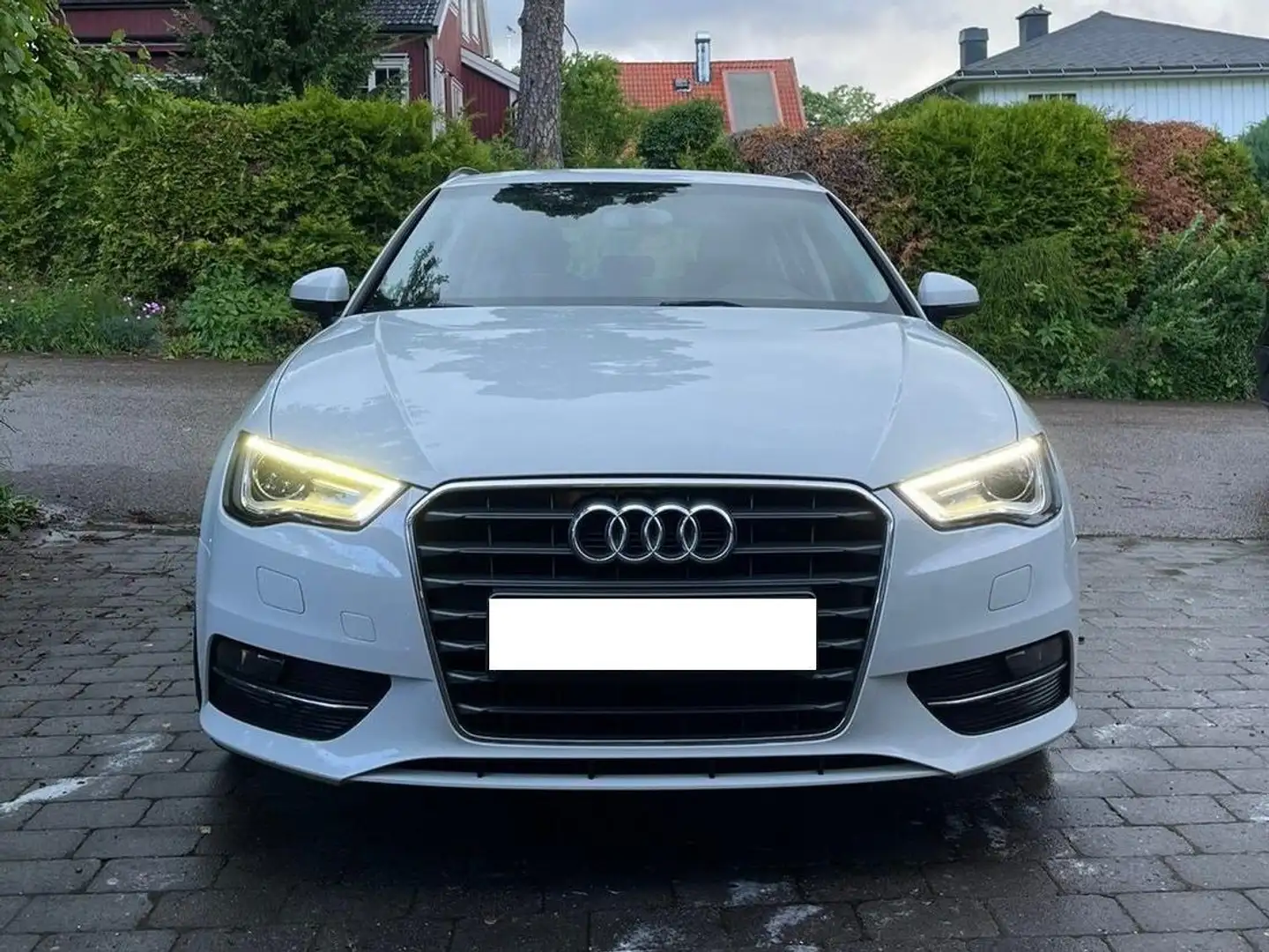 Audi A3 A3 Sportback 1.2 TFSI Attraction Blanco - 2