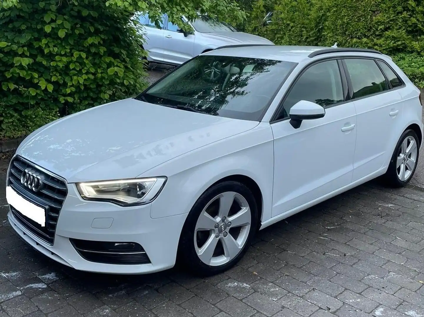 Audi A3 A3 Sportback 1.2 TFSI Attraction Blanco - 1
