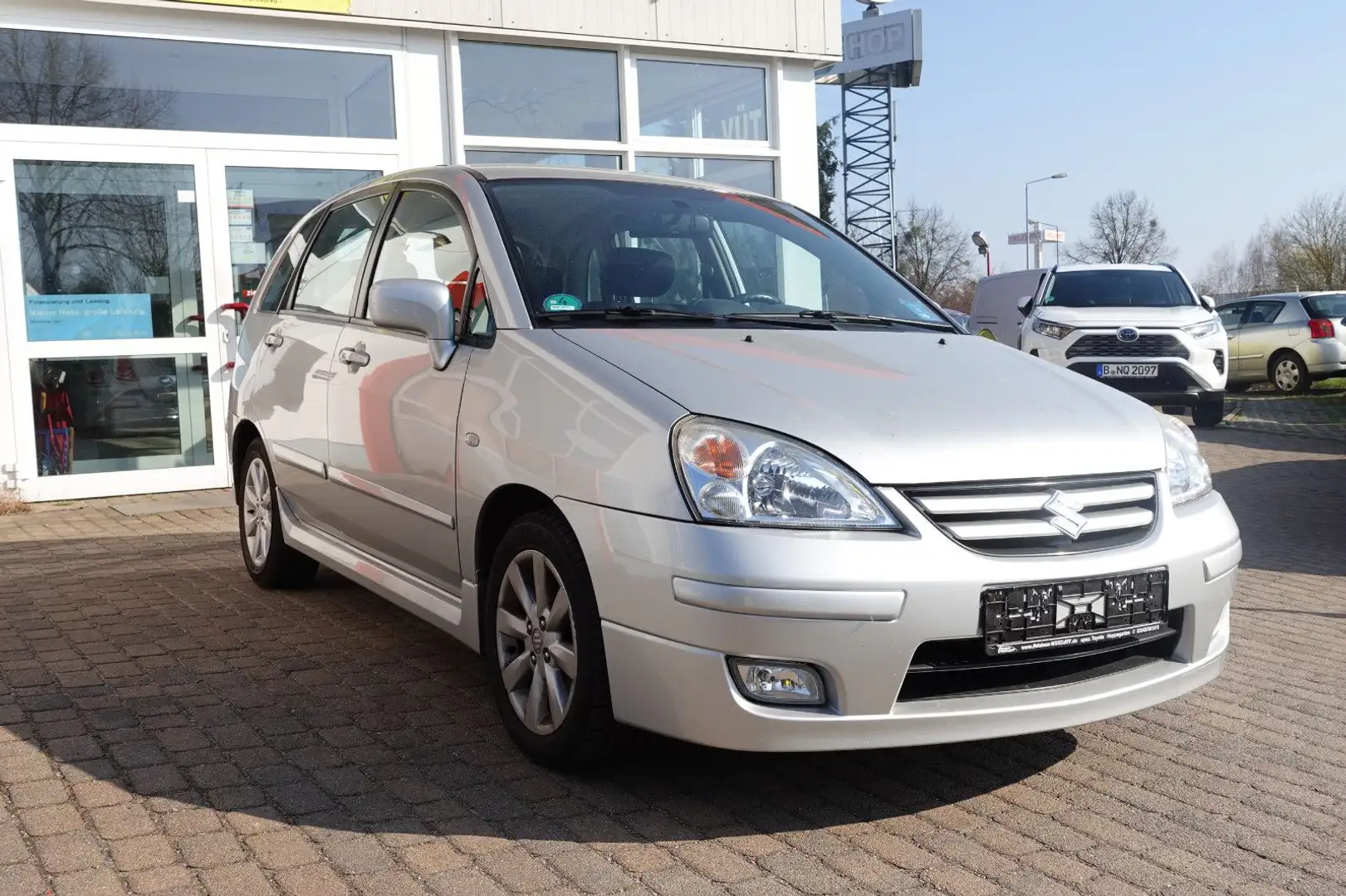 Suzuki Liana 1,6 Comfort Klima Plateado - 2