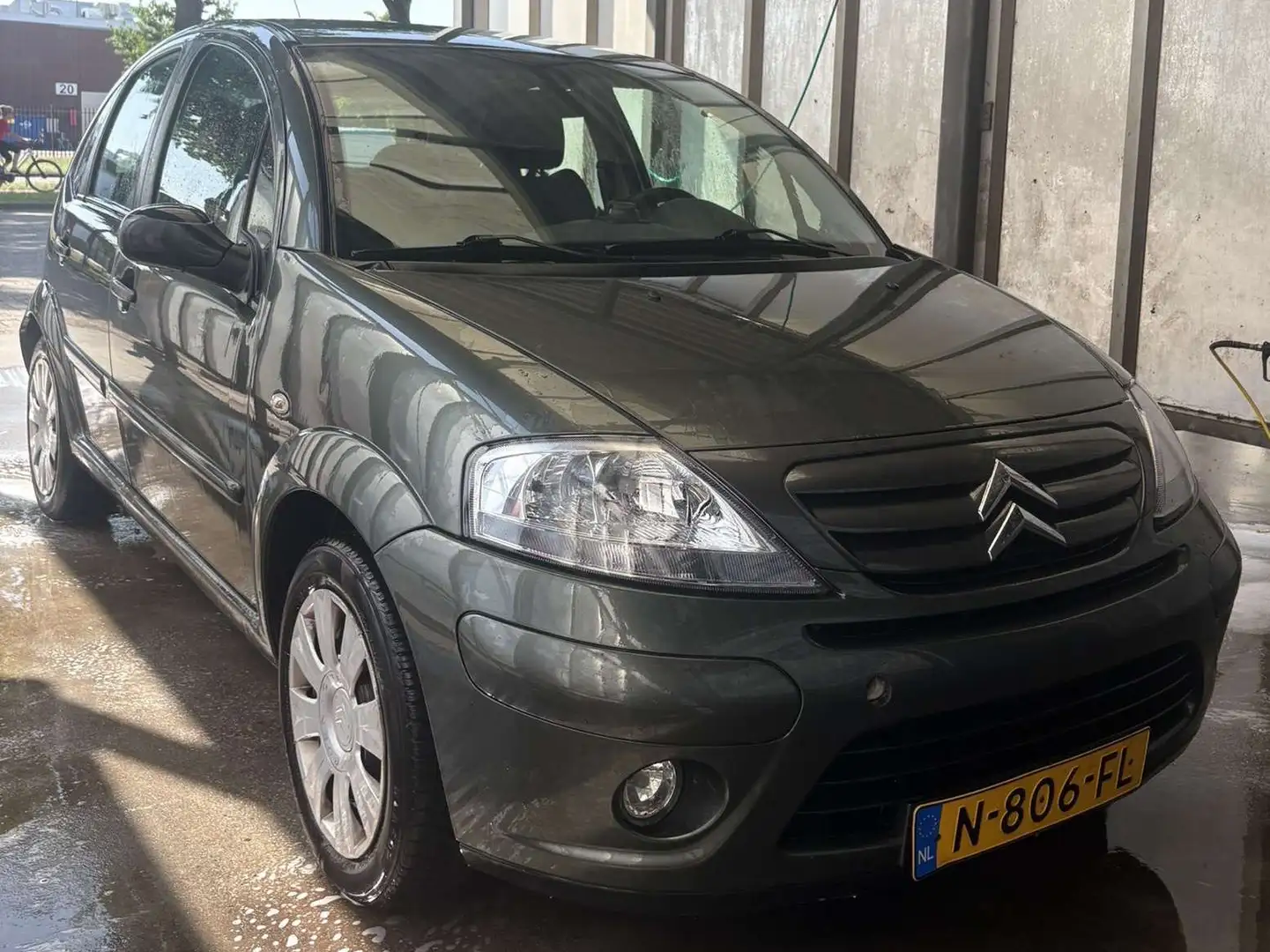 Citroen C3 C3 1.4i-16V Exclusive AUTOMAAT Grijs - 1