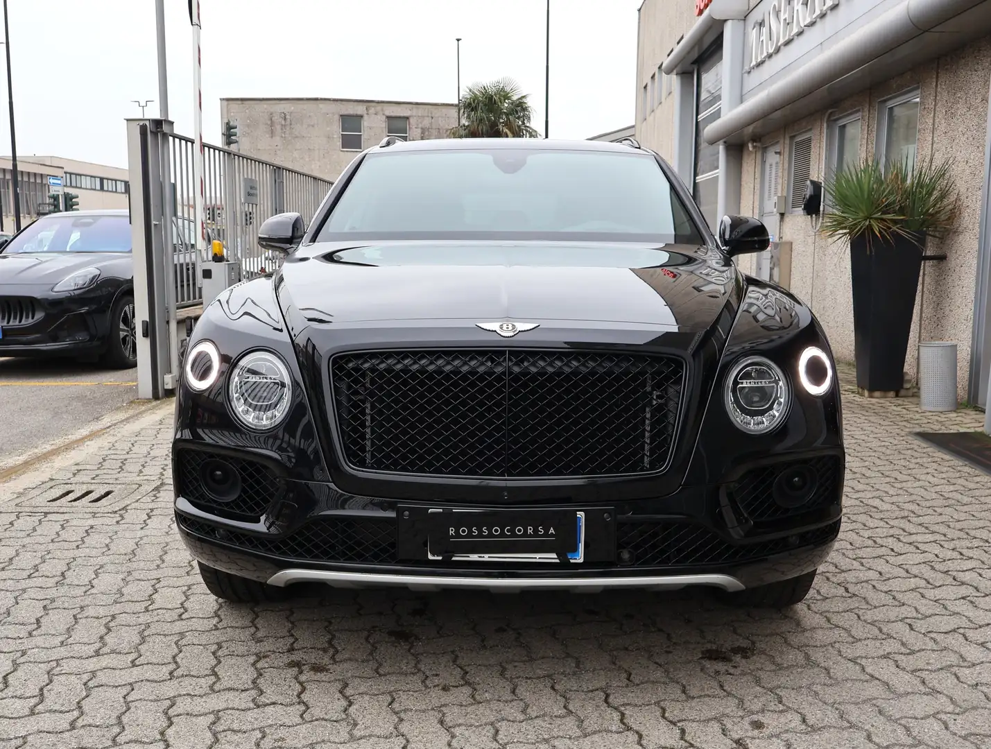 Bentley Bentayga 4.0 V8 Negro - 2