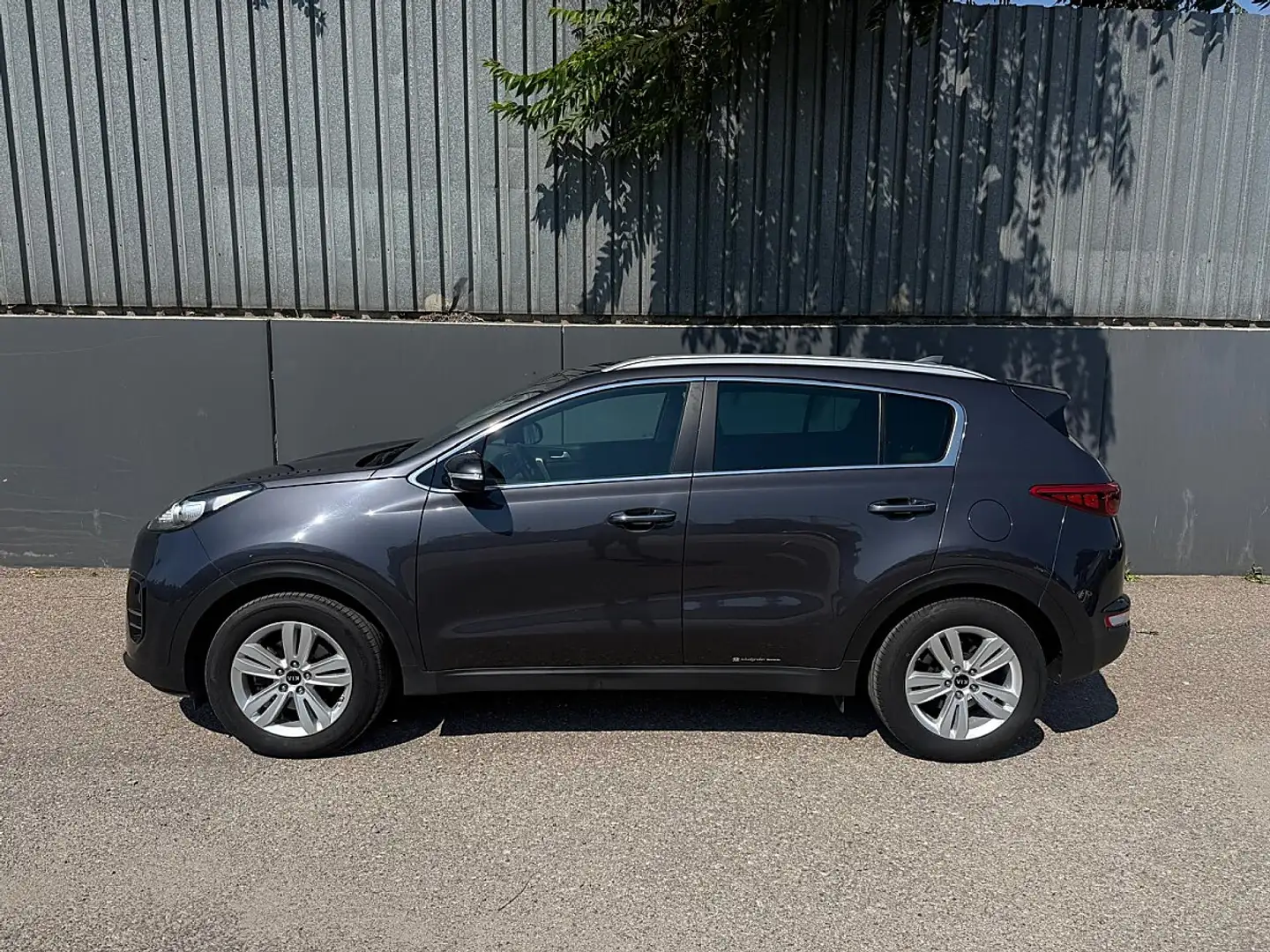 Kia Sportage 1,7 CRDI ISG | 1.BESITZ | PICKERL BIS 06/2027 | Grau - 2