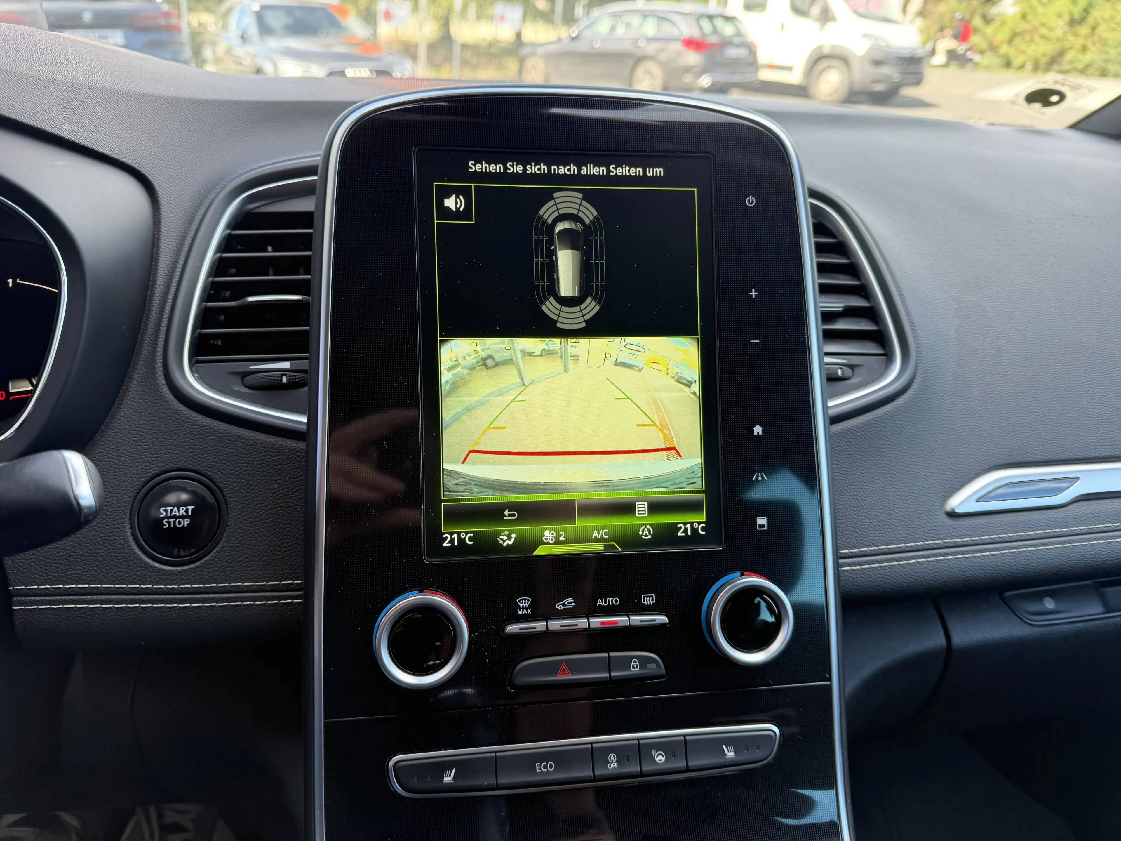 Renault Grand Scenic Grand Scenic TCe130 BOSE LED TEILLEDER — photo 12