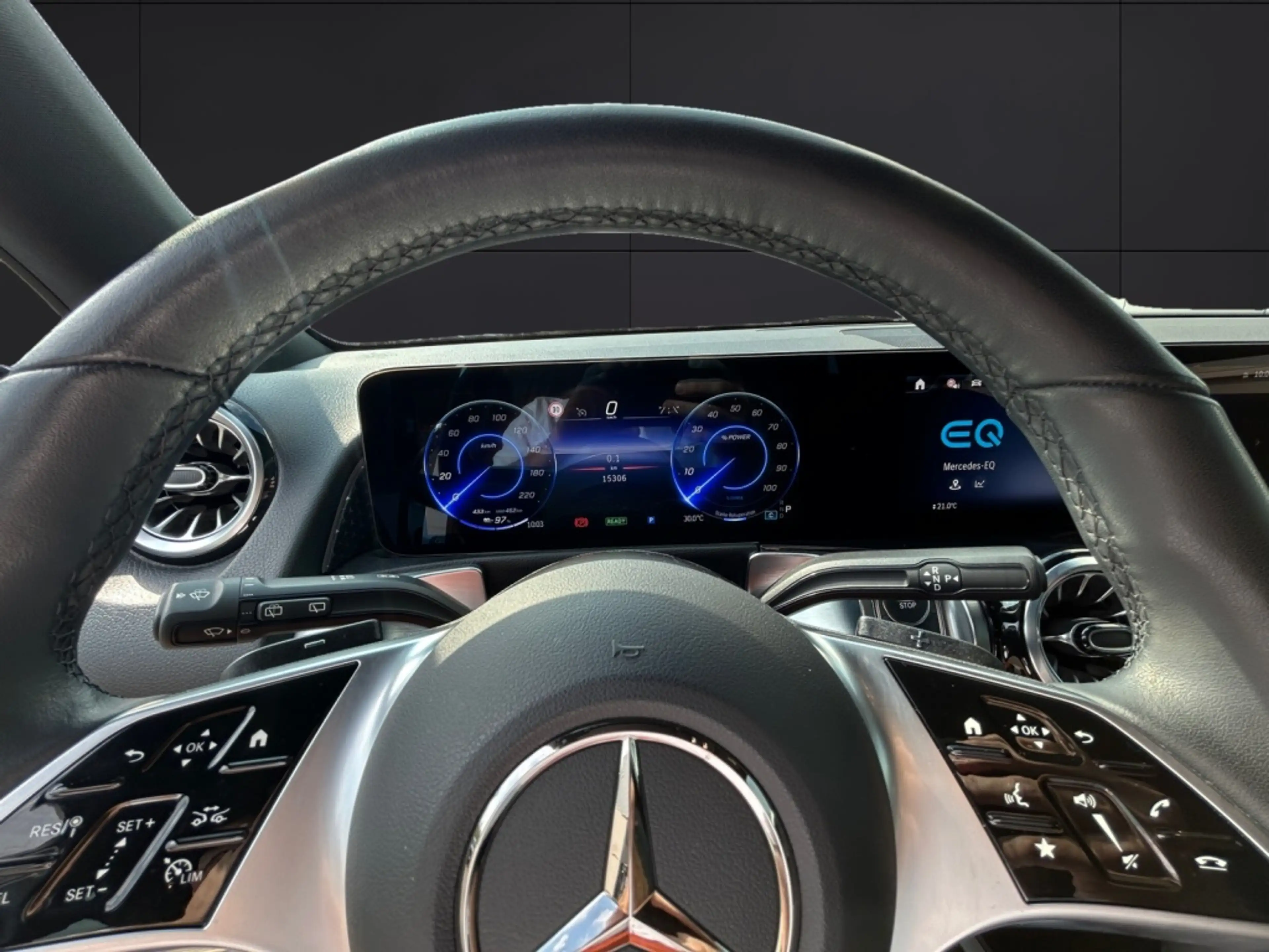 Mercedes-Benz EQB 300 4M *Progressive*Advanced*LED*Kamera*DAB* — photo 8