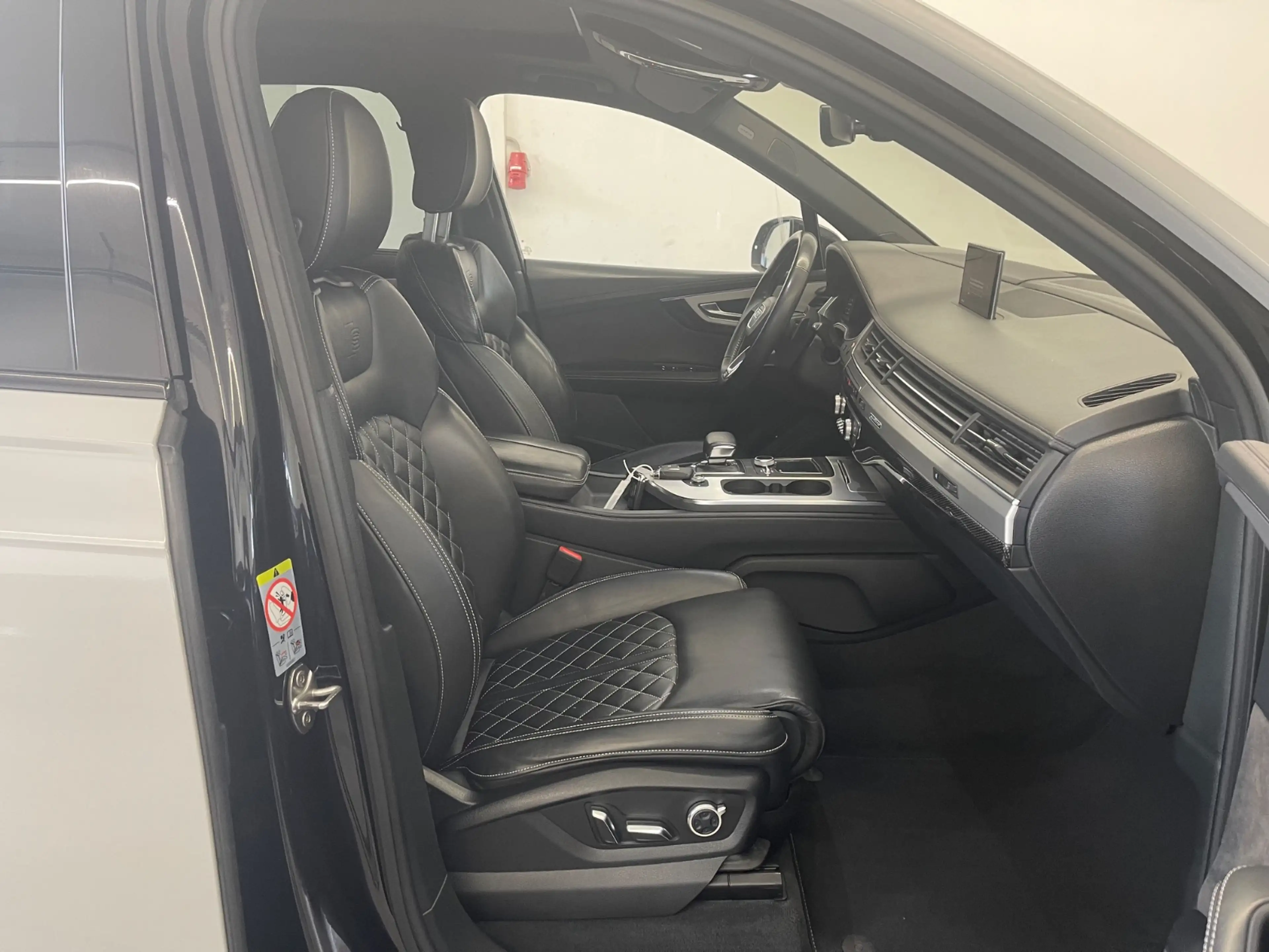 Audi SQ7 4.0 quattro TDI*KERAMIK*BOSE*AirSusp*LED*Memo ACC+ — photo 14