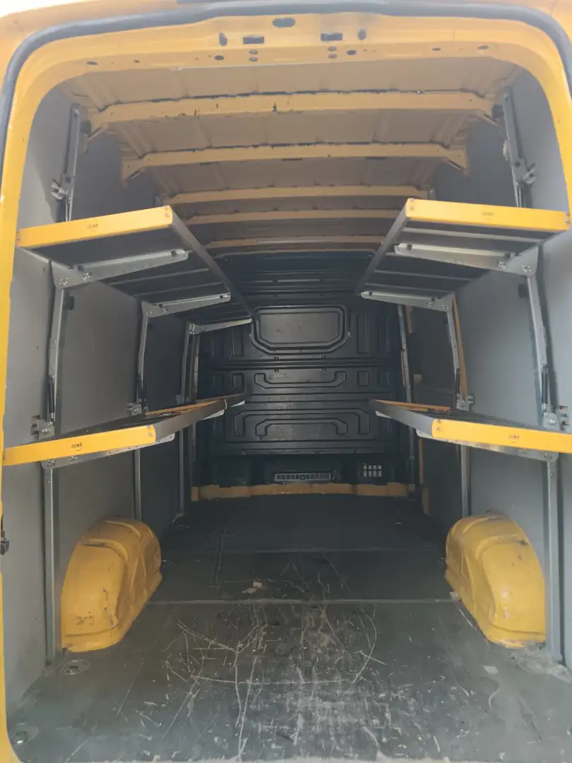 Volkswagen Crafter - 2