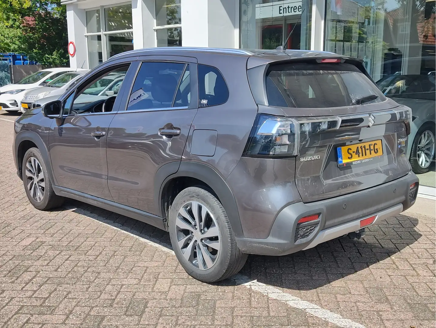 Suzuki S-Cross 1.5 HYBRID STYLE AUTOMAAT Trekhaak | Adaptive Crui Grijs - 2