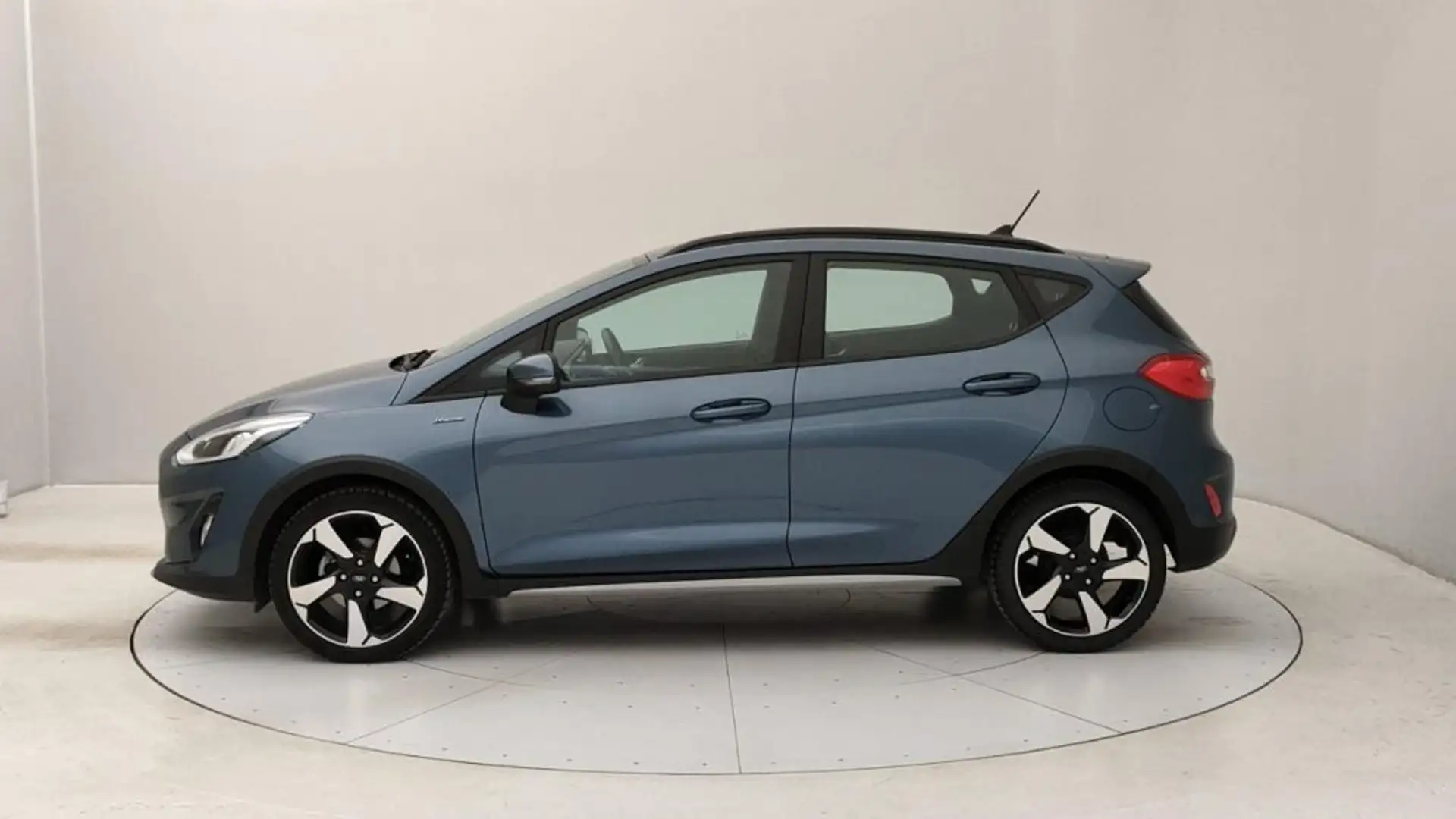 Ford Fiesta Active 1.0 ecoboost s&s 95cv Blu/Azzurro - 2