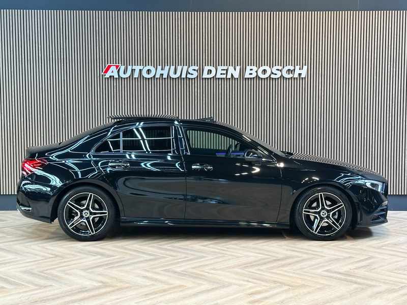 Mercedes-Benz A 200 AMG Line - Pano - Ambiance - ACC — photo 4