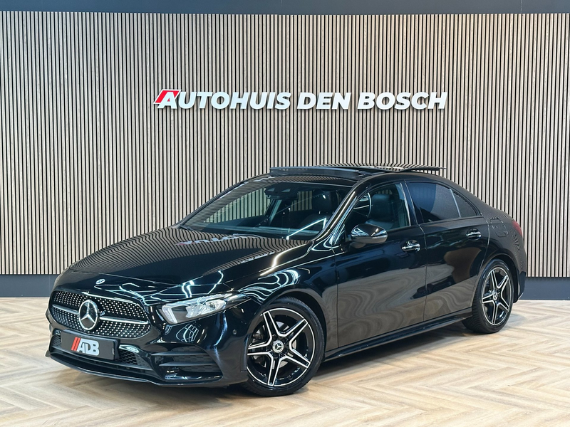 Mercedes-Benz A 200 AMG Line - Pano - Ambiance - ACC