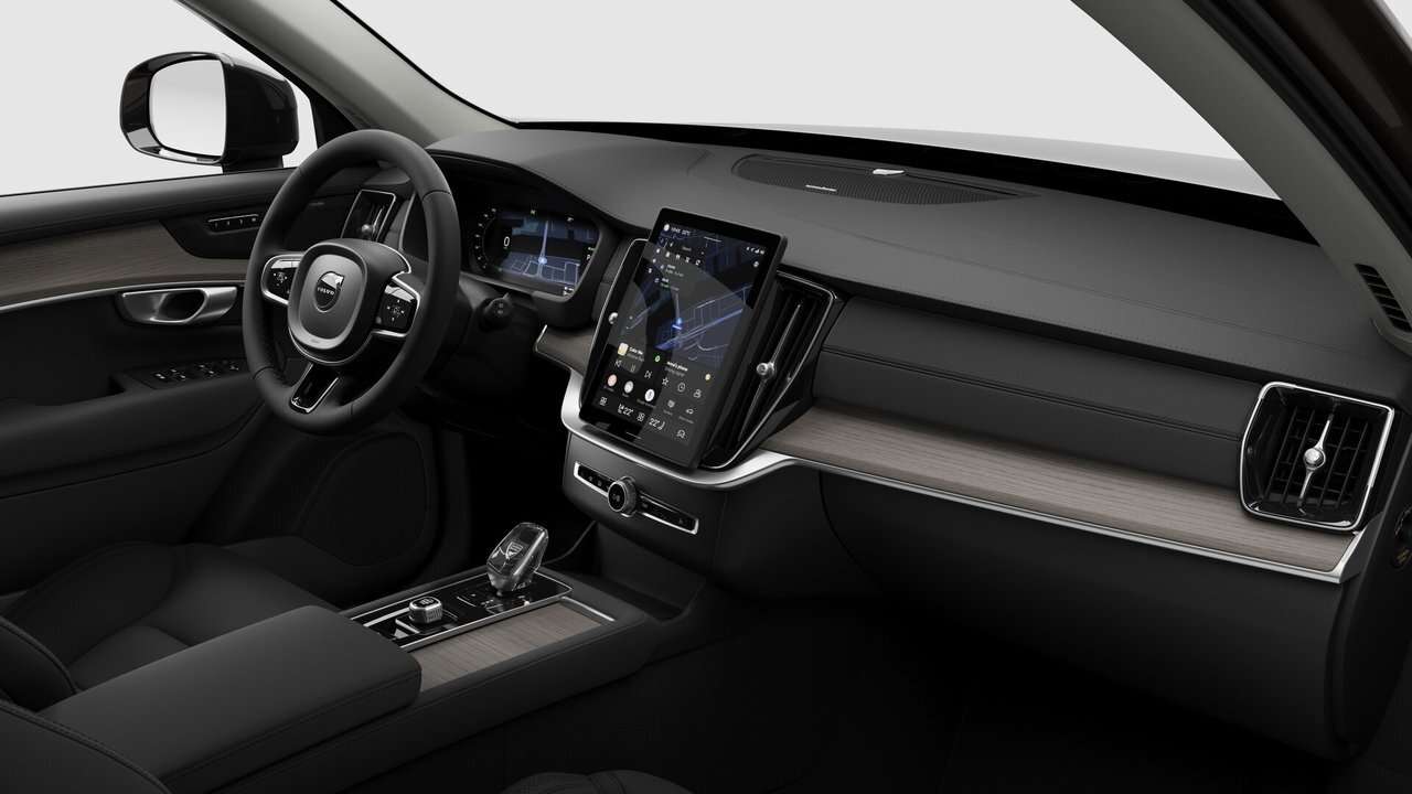 2026 Volvo XC90 Plus 7-Seater (Dark Theme) thumb 10