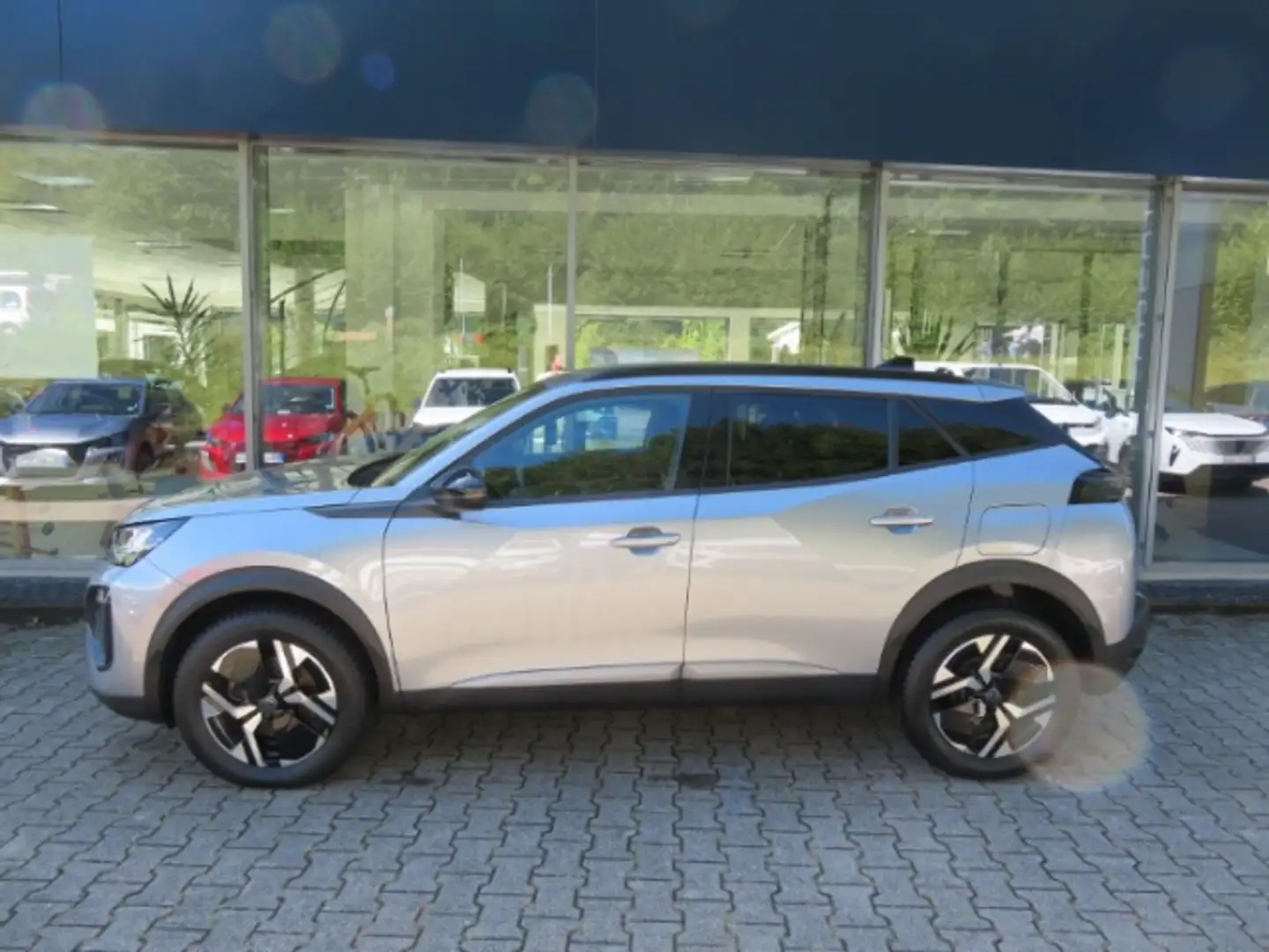 Peugeot 2008 BlueHDi 130 EAT8 Allure Spurhalteass. Notbremsass. Gris - 1