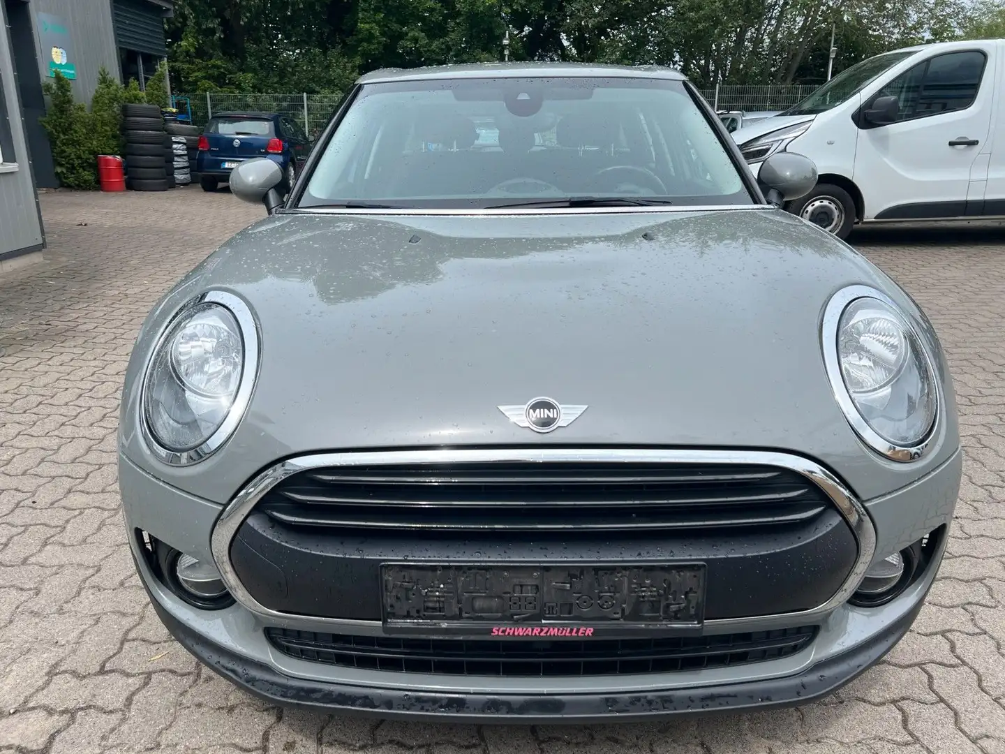 MINI One Clubman Clubman One KEYLESS GO°SITZH°TEMPOM°KLIMATR°PDC! Šedá - 2