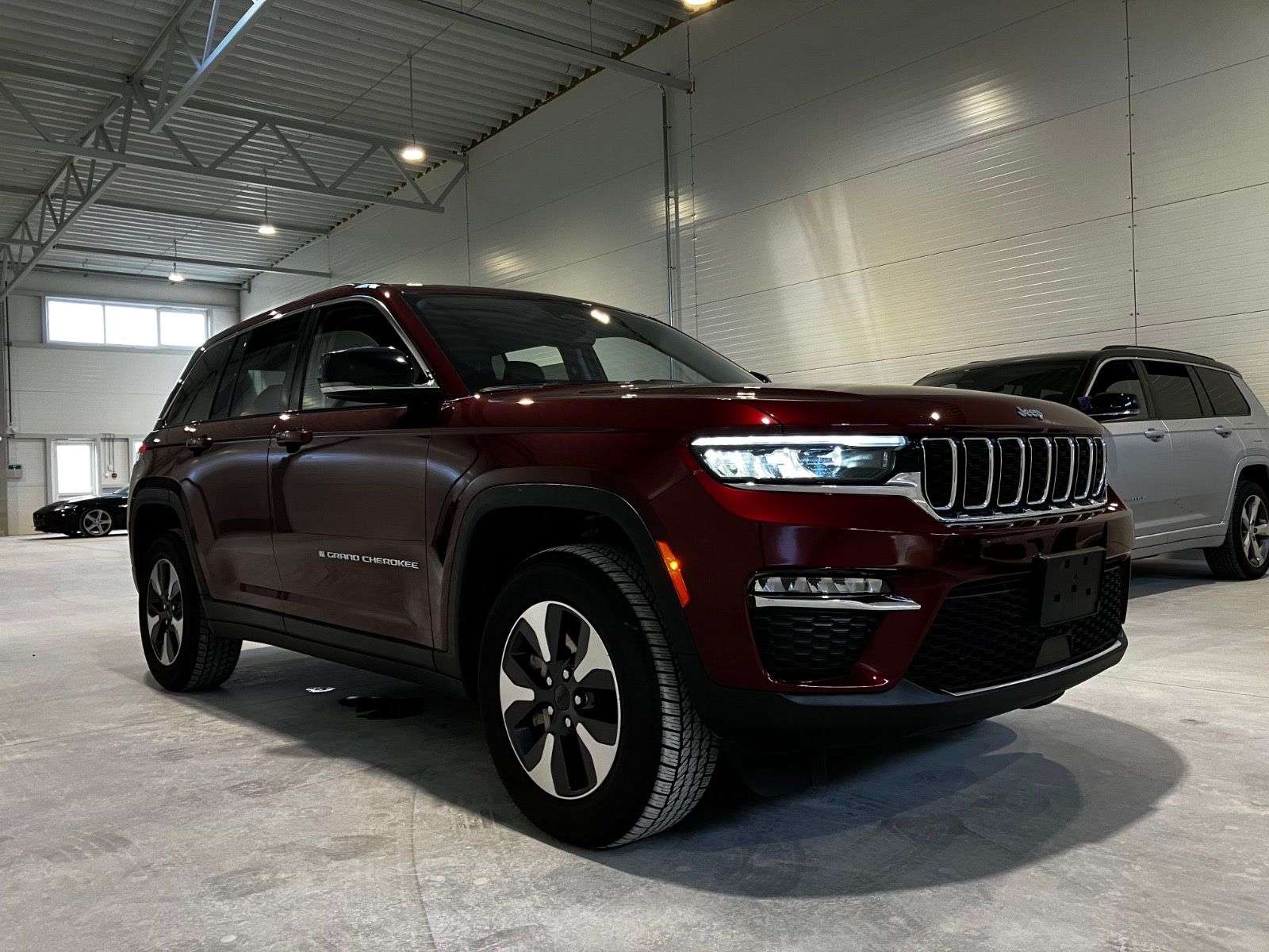 Second hand Jeep Grand Cherokee 