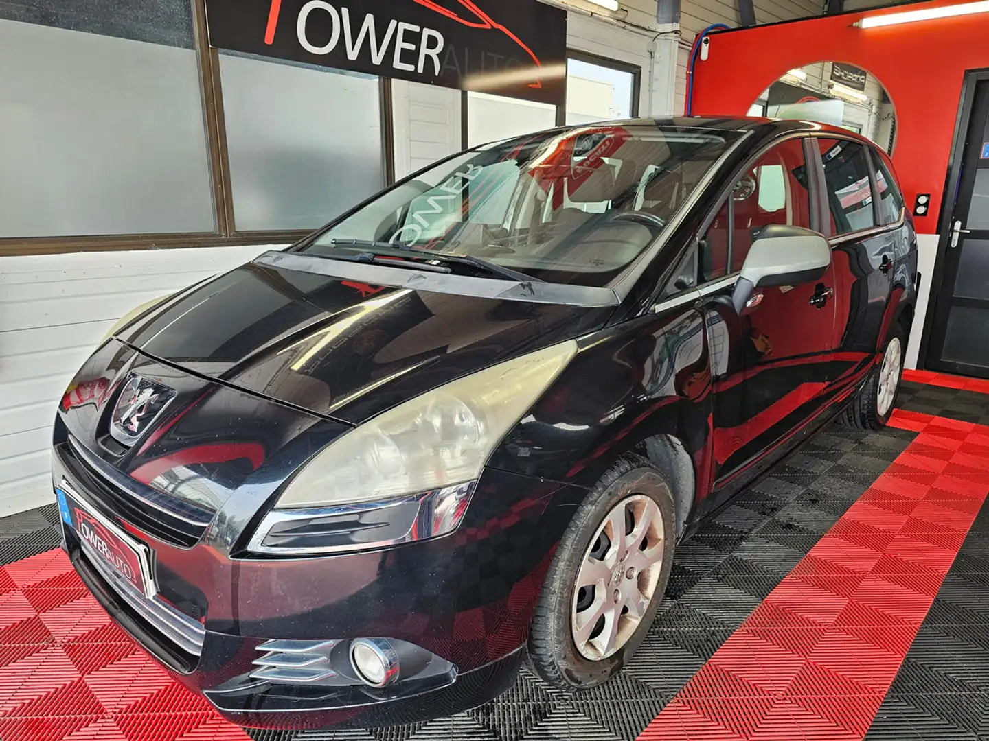 Peugeot 5008 hdi 251018KMS Zwart - 1