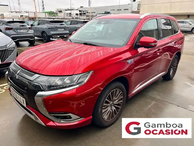 Mitsubishi Outlander PHEV Kaiteki 4WD