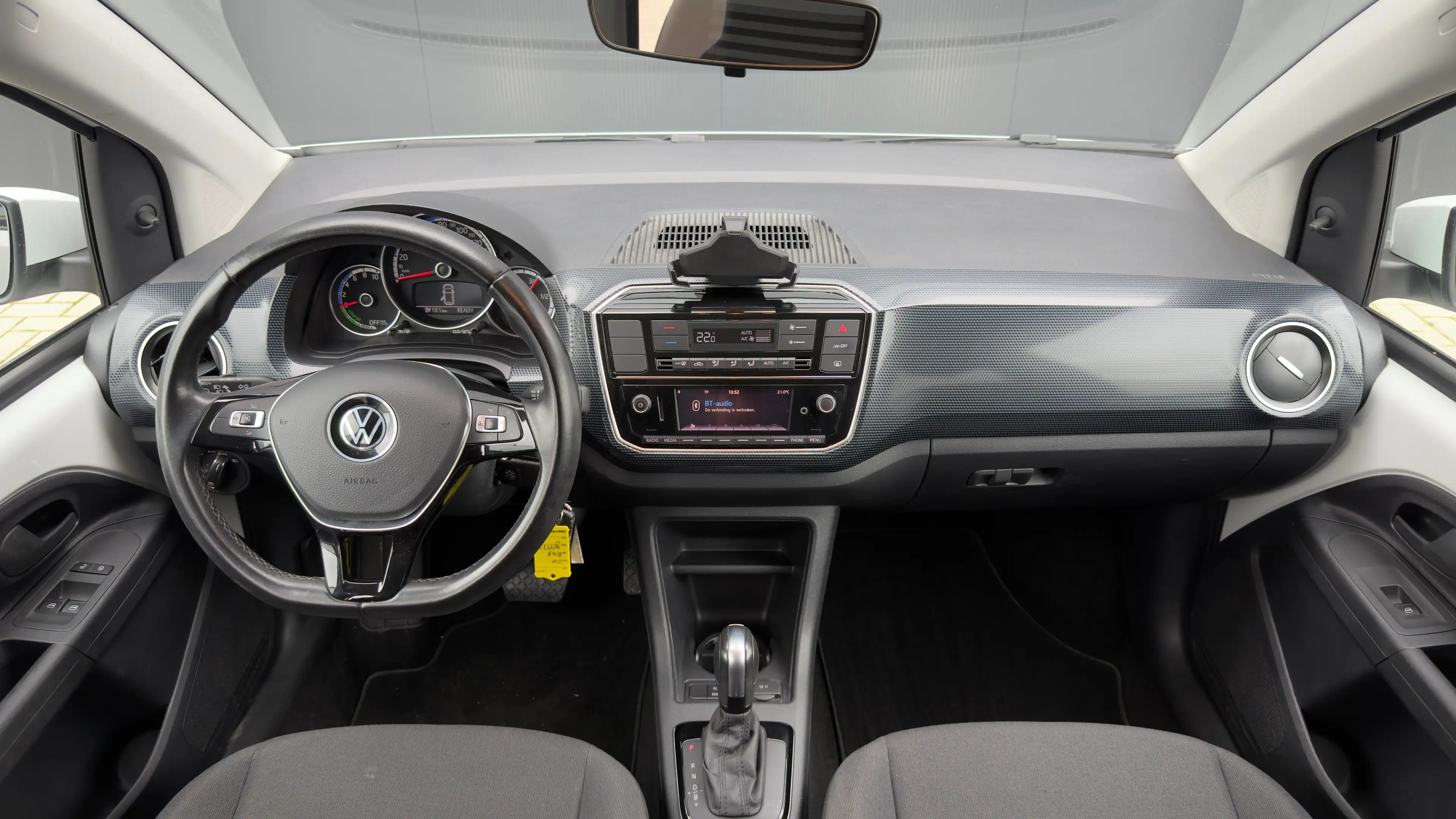 Volkswagen e-up! 83pk | SOH 89,91% | Achteruitrijcamera | Airco | B — photo 5