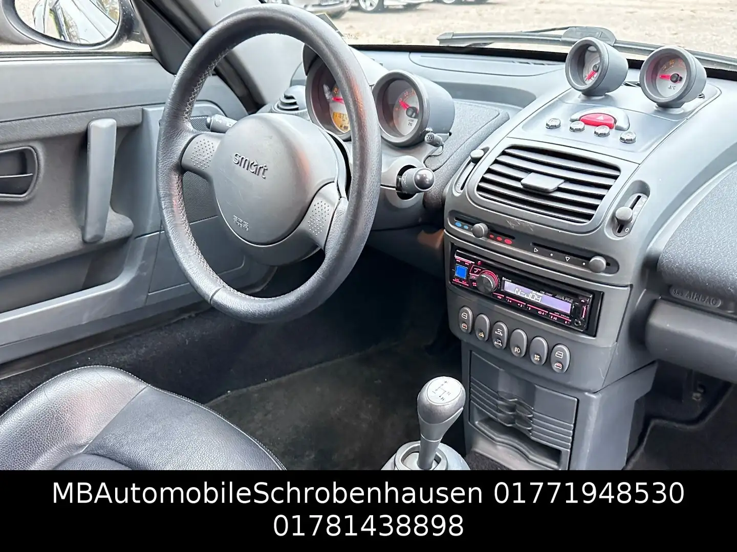 smart roadster roadster/coupe Roadster AUTOMATIK LEDER Schwarz - 2