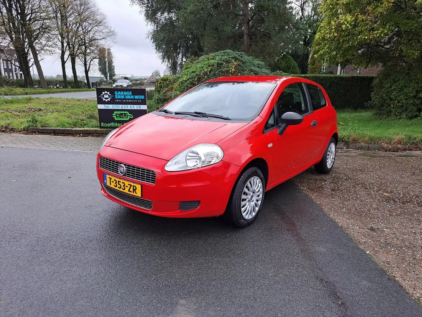 Fiat Grande Punto 1.2 Active Rood - 2
