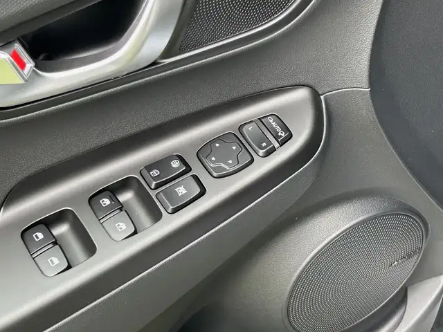 Hyundai Kona view 10