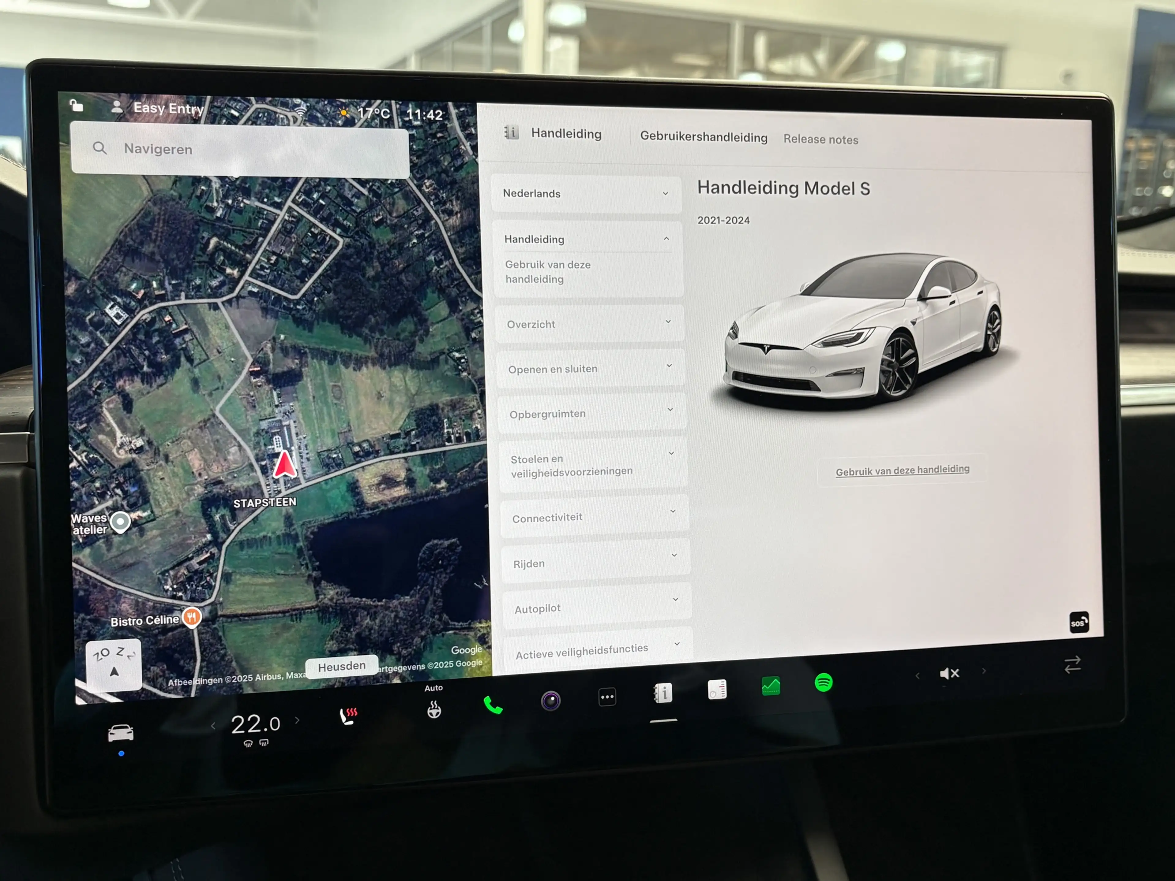 Tesla Model S Model S — photo 15